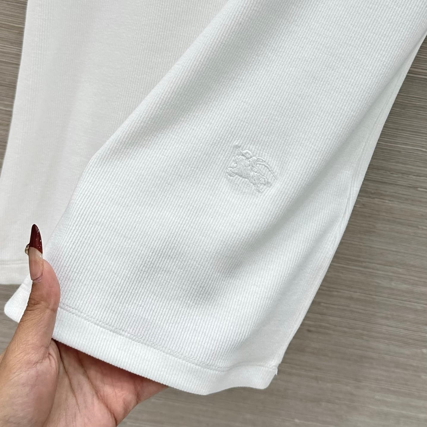 C18548 Original quality ❤️ A classic casual outfit for Bur family girls! This T-shirt features a checked pattern with side seams, and short sleeves. It has an embroidered “Rider” design; I really love this fashionable style! The waist-catching fit is a mu — image 7
