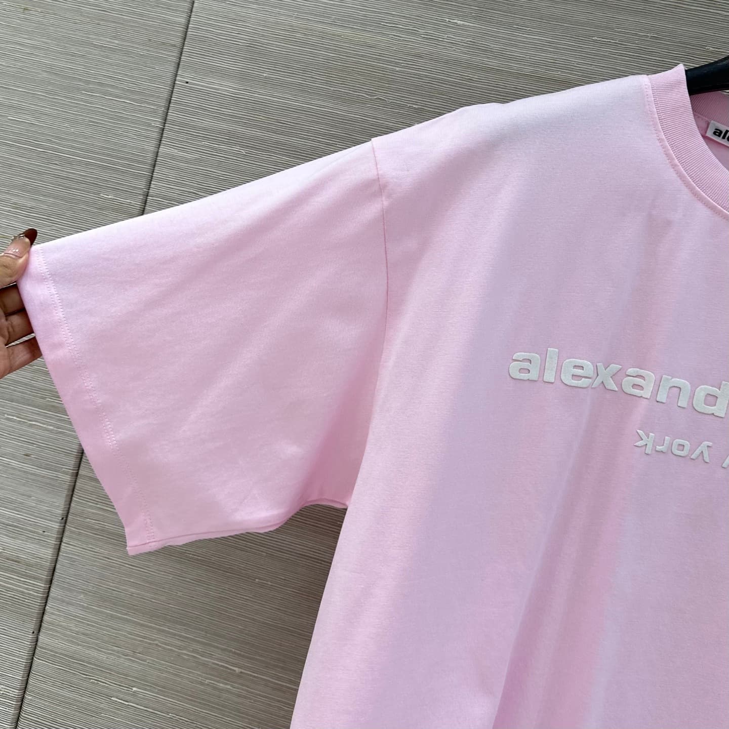 C18559 Exclusive release, high-quality original product ❤️ Trendy AW-style outfits, 26 new spring/summer items💕 Fashionable items💕 High-end colorful, three-dimensional foam logo on loose short-sleeved T-shirts. Unisex style with a relaxed fit⚠️ Custom des — image 3
