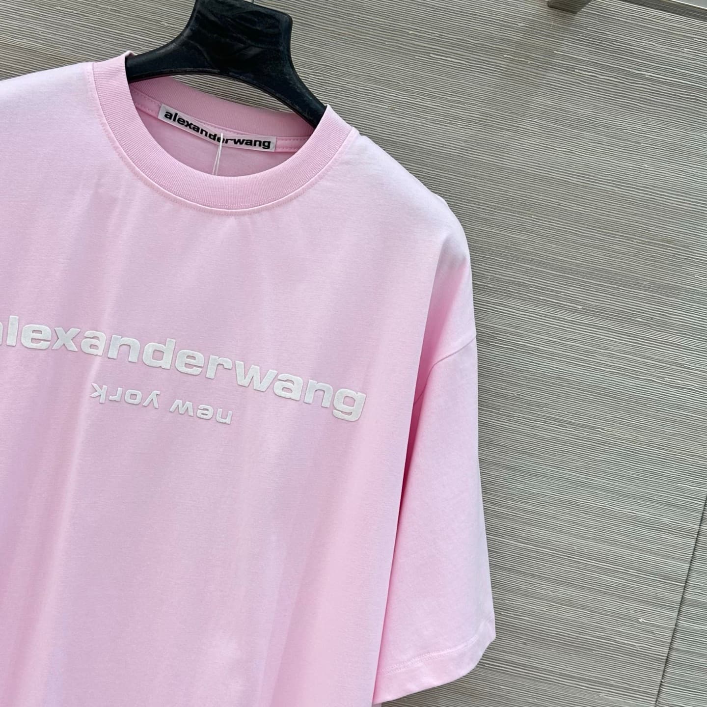 C18559 Exclusive release, high-quality original product ❤️ Trendy AW-style outfits, 26 new spring/summer items💕 Fashionable items💕 High-end colorful, three-dimensional foam logo on loose short-sleeved T-shirts. Unisex style with a relaxed fit⚠️ Custom des — image 4