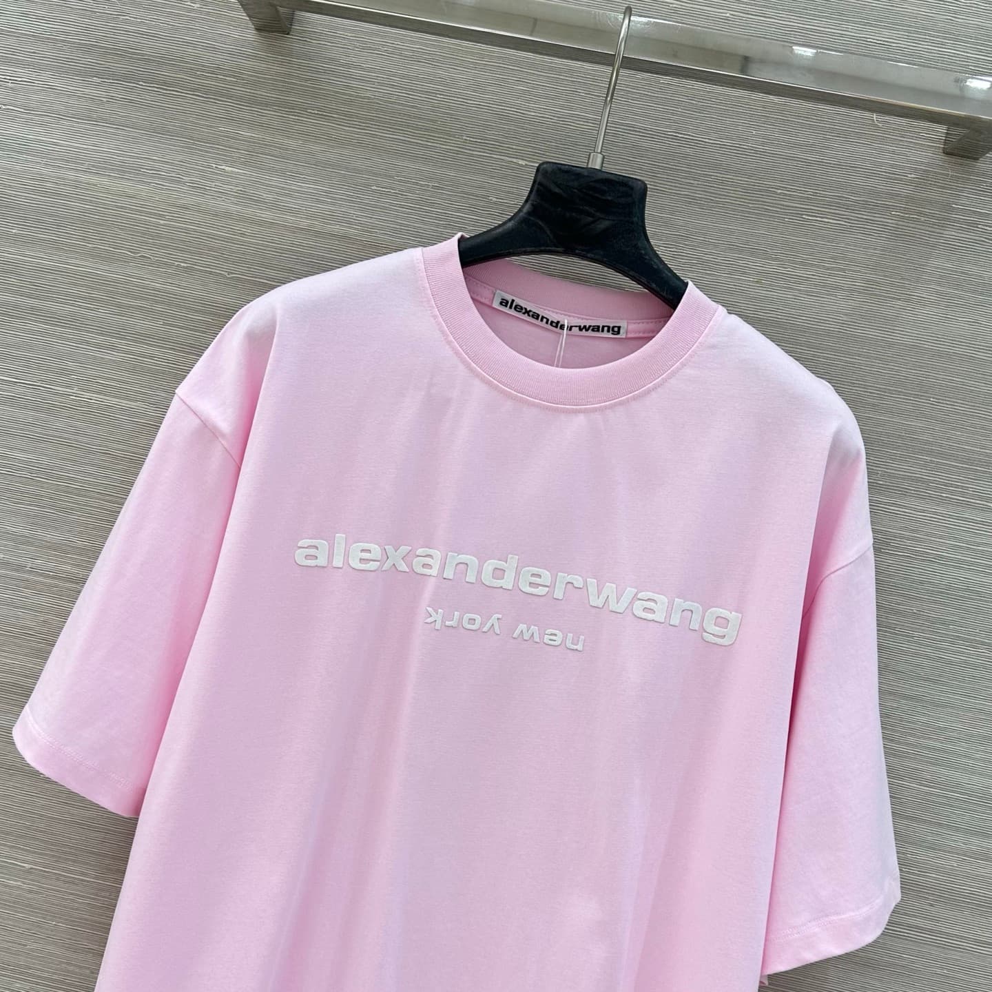 C18559 Exclusive release, high-quality original product ❤️ Trendy AW-style outfits, 26 new spring/summer items💕 Fashionable items💕 High-end colorful, three-dimensional foam logo on loose short-sleeved T-shirts. Unisex style with a relaxed fit⚠️ Custom des — image 2