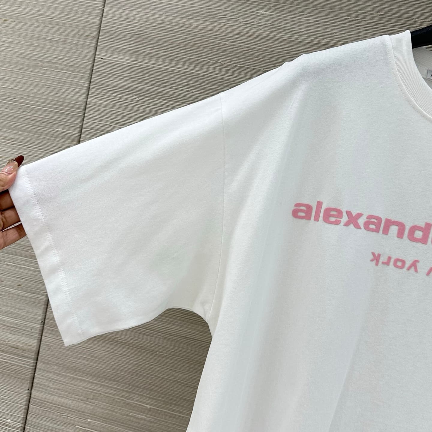 C18558 Exclusive release, high-quality original product ❤️ Trendy AW-style outfits, 26 new spring/summer items💕 Stylish pieces💕 High-end color schemes, three-dimensional foam logo on loose short-sleeved T-shirts. Unisex design with loose fit⚠️ Customized  — image 3