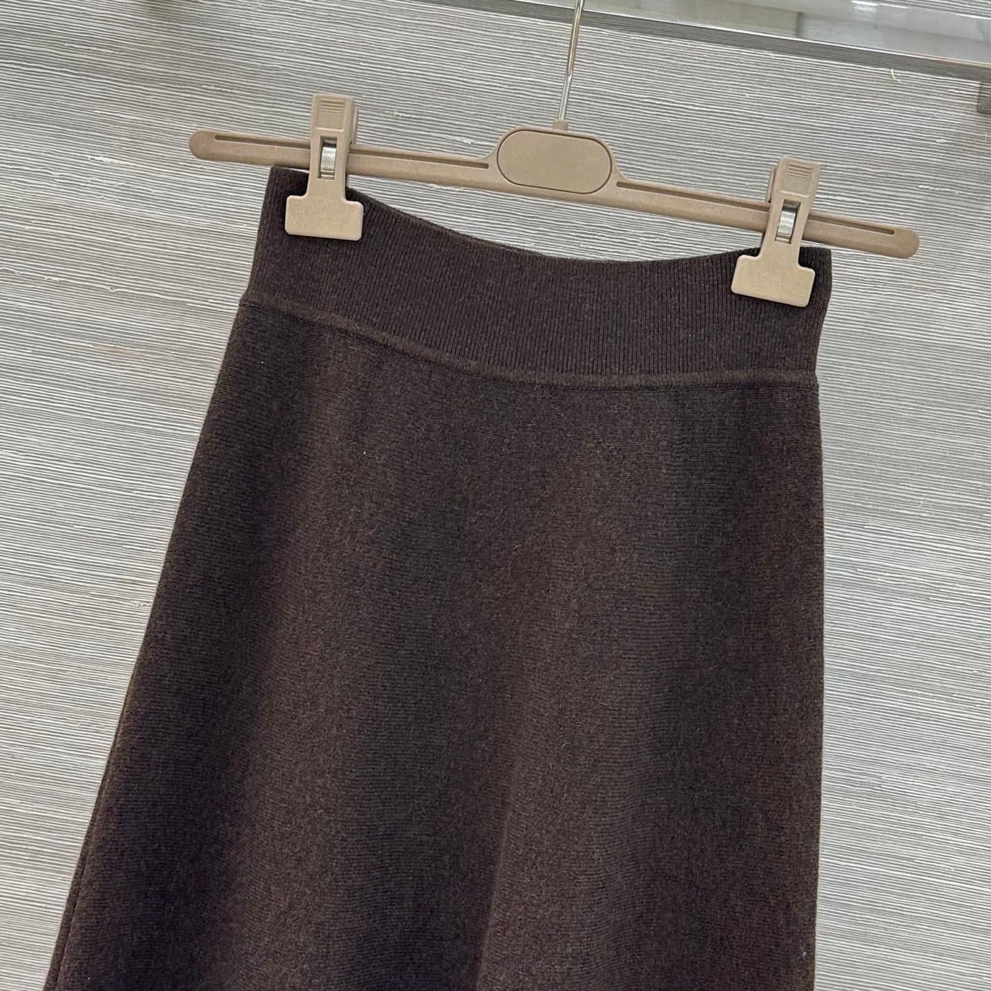 C18557 VP high-end original quality collection❤️Lp high intelligence feel, old money style outfits, capsule series Monochrome long midriff dress! Perfectly paired with the series short-sleeved cardigan – extremely beautiful⚠️YB ordered spinning yarn; heav — image 2