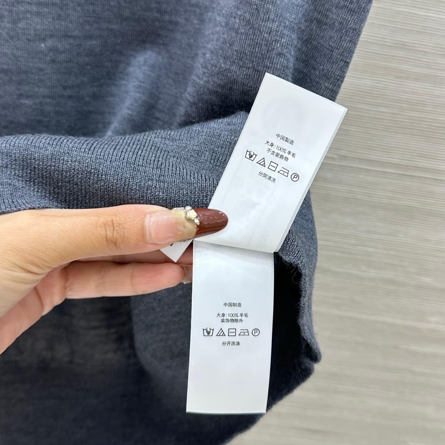C18543 VP exclusive release 🍒 High-quality original fabric! RL long-term strategy, stylish and intelligent styling! 18 custom-knitted 100% wool yarn provides a delicate and comfortable feel; it’s a classic round-necked rider embroidered short-sleeve top.  — image 8