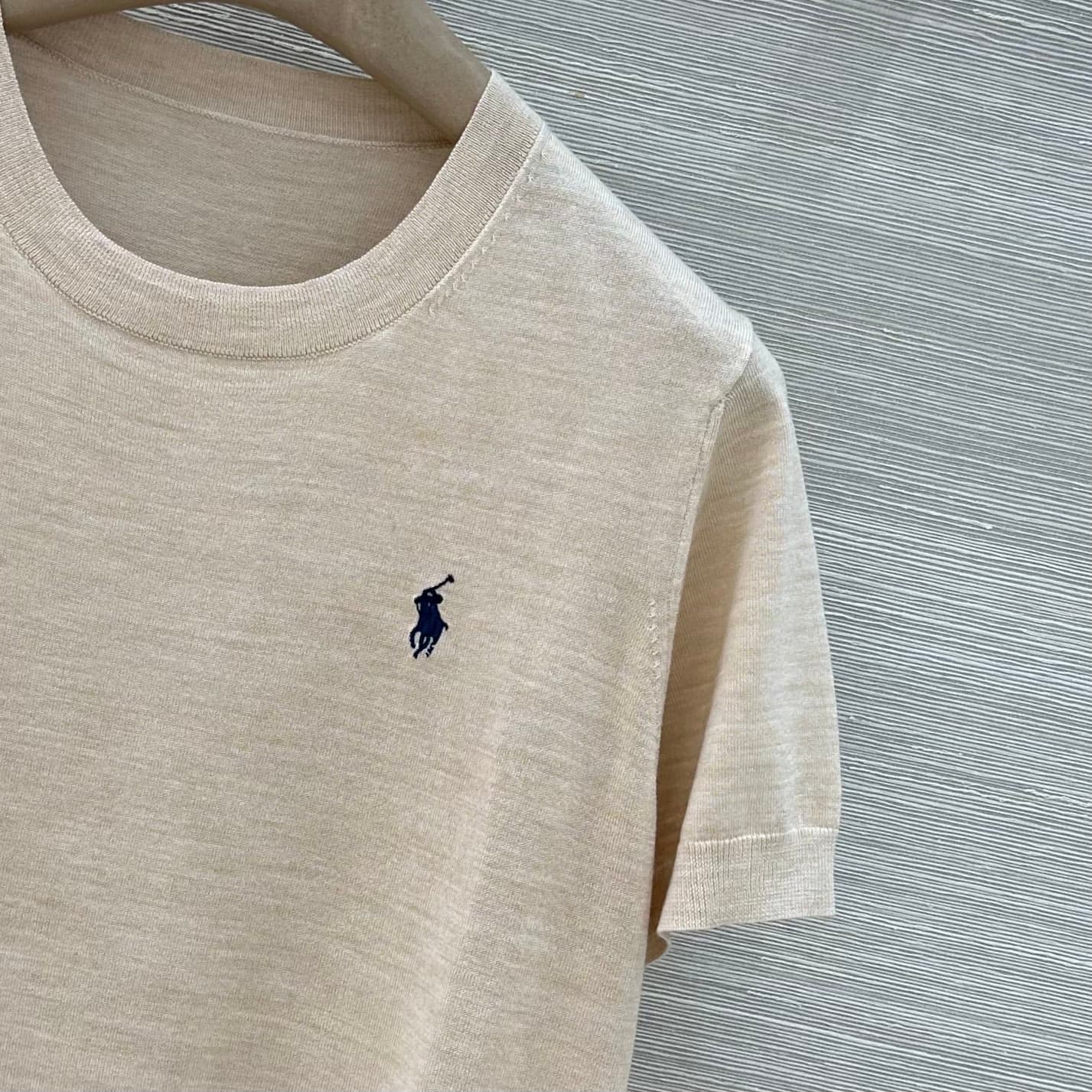 C18540 VP exclusive release 🍒 High-quality original items! RL long-term strategy, stylish and intelligent clothing! 18 custom knitting with 100% wool yarn – fine and comfortable texture. Classic round-necked rider embroidered short sleeves top. Elegant an — image 4