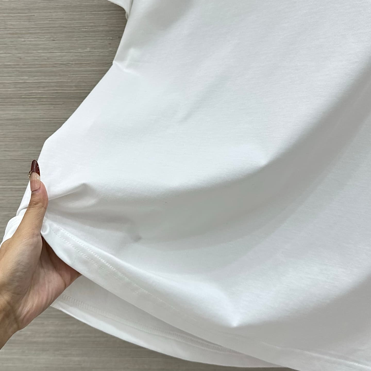 C18551 High-quality original item, exclusive release ❤️ Elegant fashion wear from Max. It’s a new style for spring/summer: a T-shirt with letter embroidery on a round neck and short sleeves! Made of high-stitch pure cotton fabric, it feels comfortable and — image 7