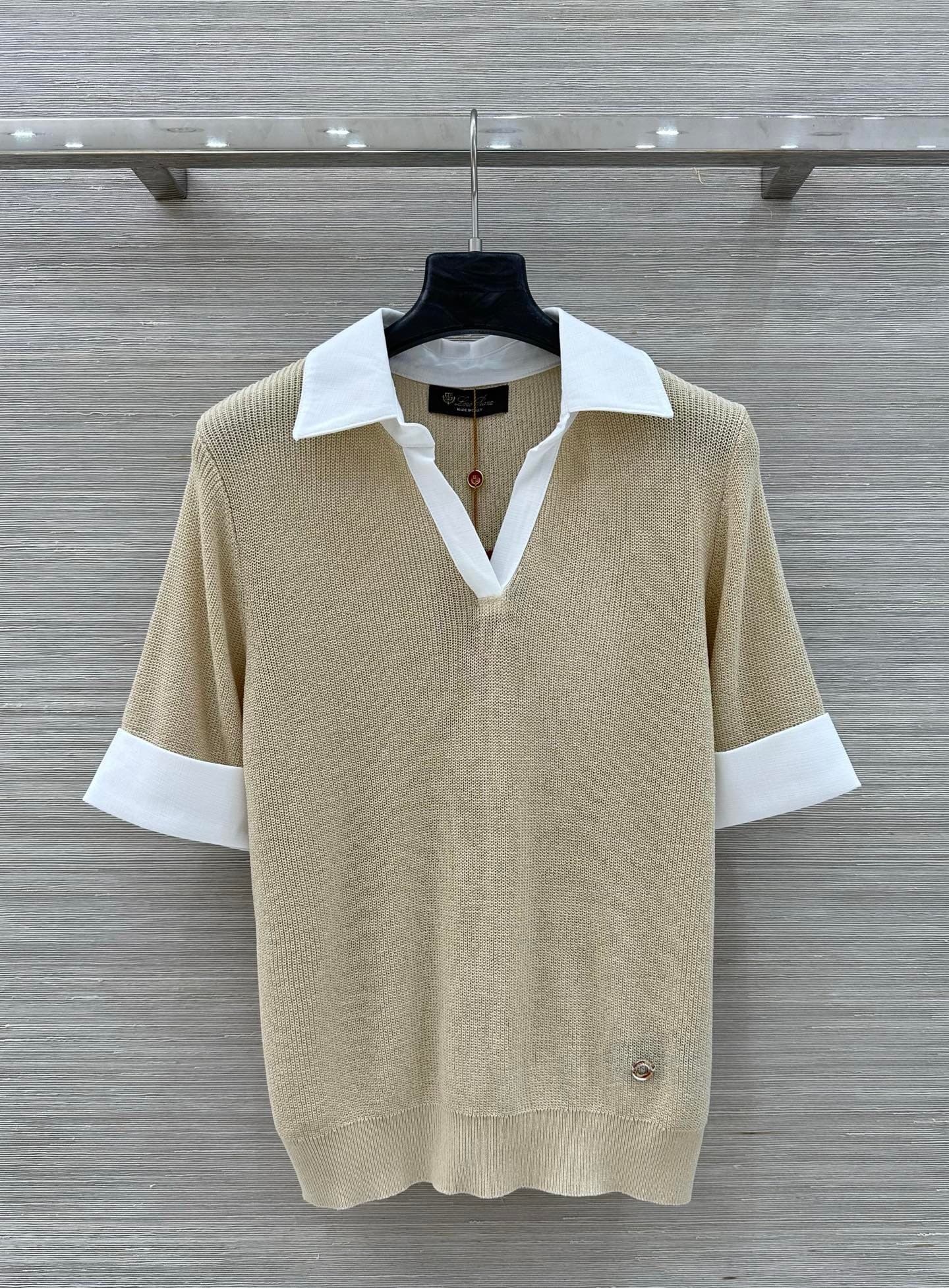 C18518 Exclusive release by VP🍒 High-quality original items! Smart and stylish clothing for the spring/summer season❤️ 26 new product: a polo-trimmed knitted short-sleeve top with contrasting colors. The intricate weaving pattern creates a subtle sense of — image 1
