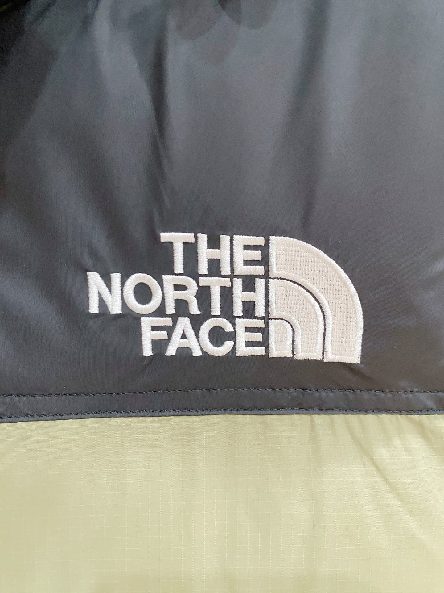 C11033 North side/The North Face1996 classic couple-style vest — image 4