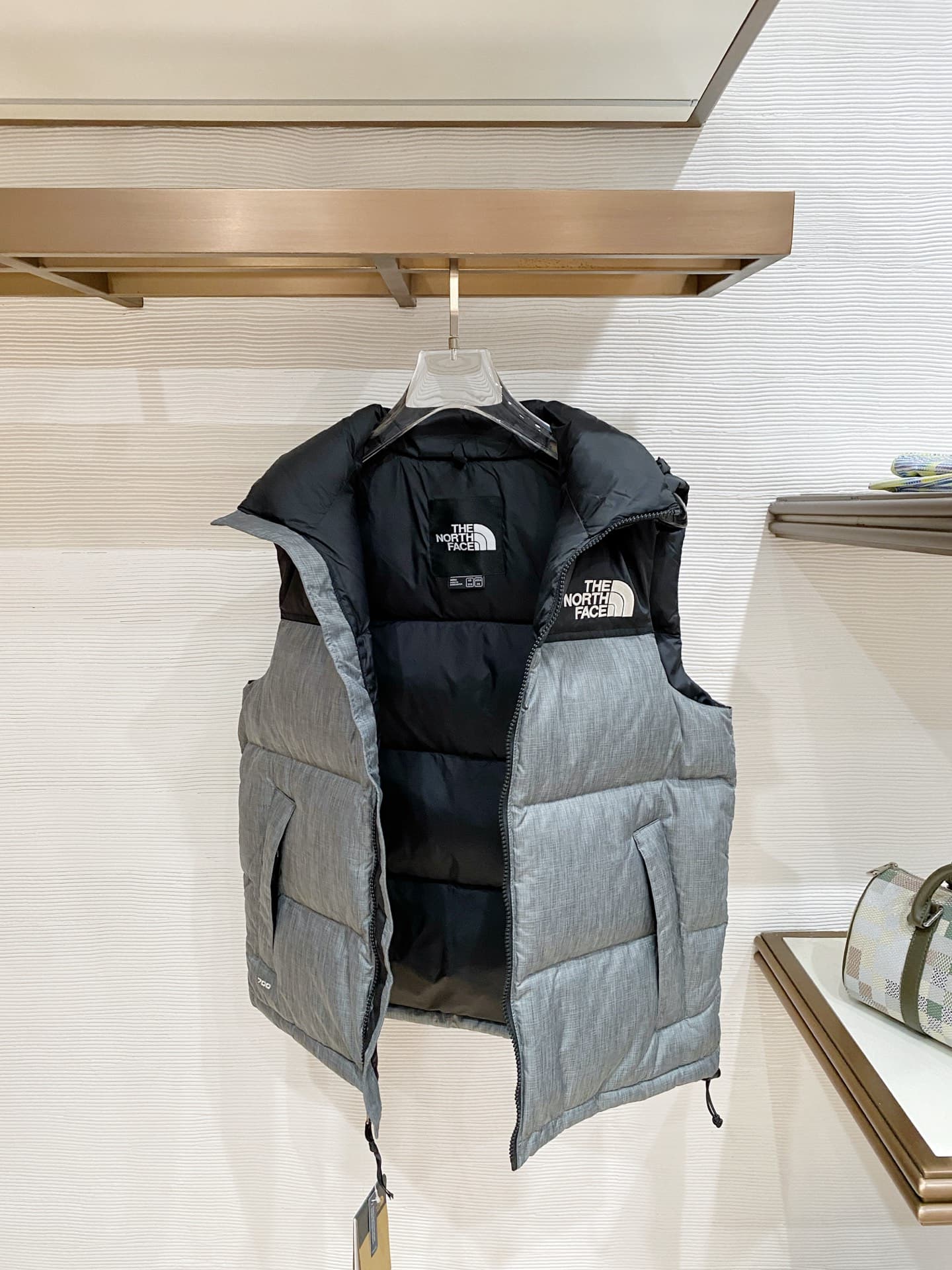 C11028 North side/The North Face1996 classic couple-themed vest — image 5