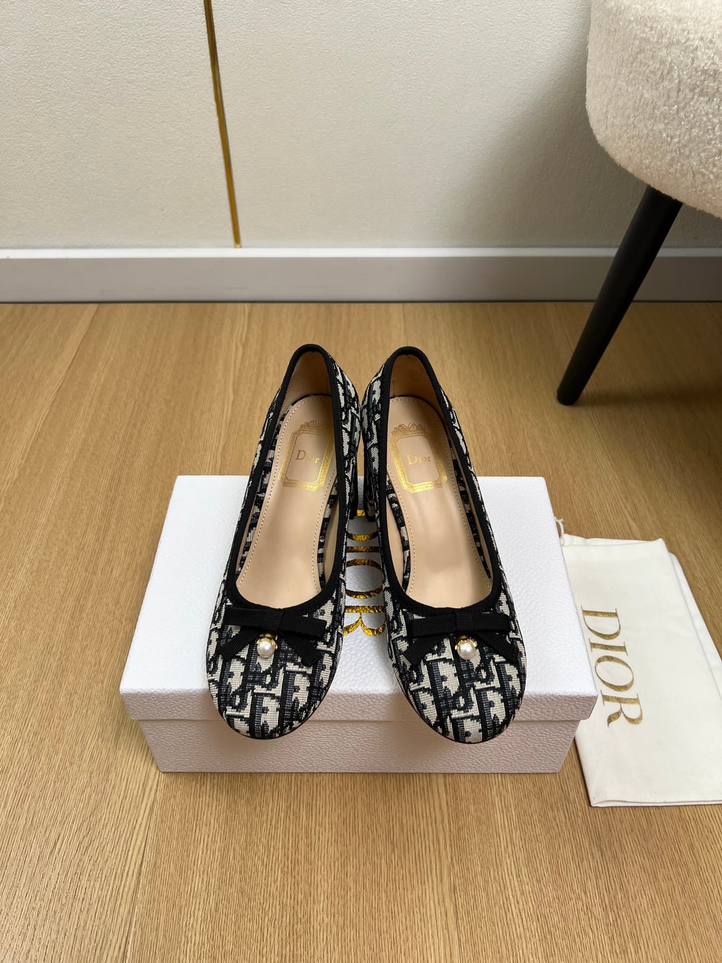 D5864 🍸 Dior | 2026 ˢˢ — image 1