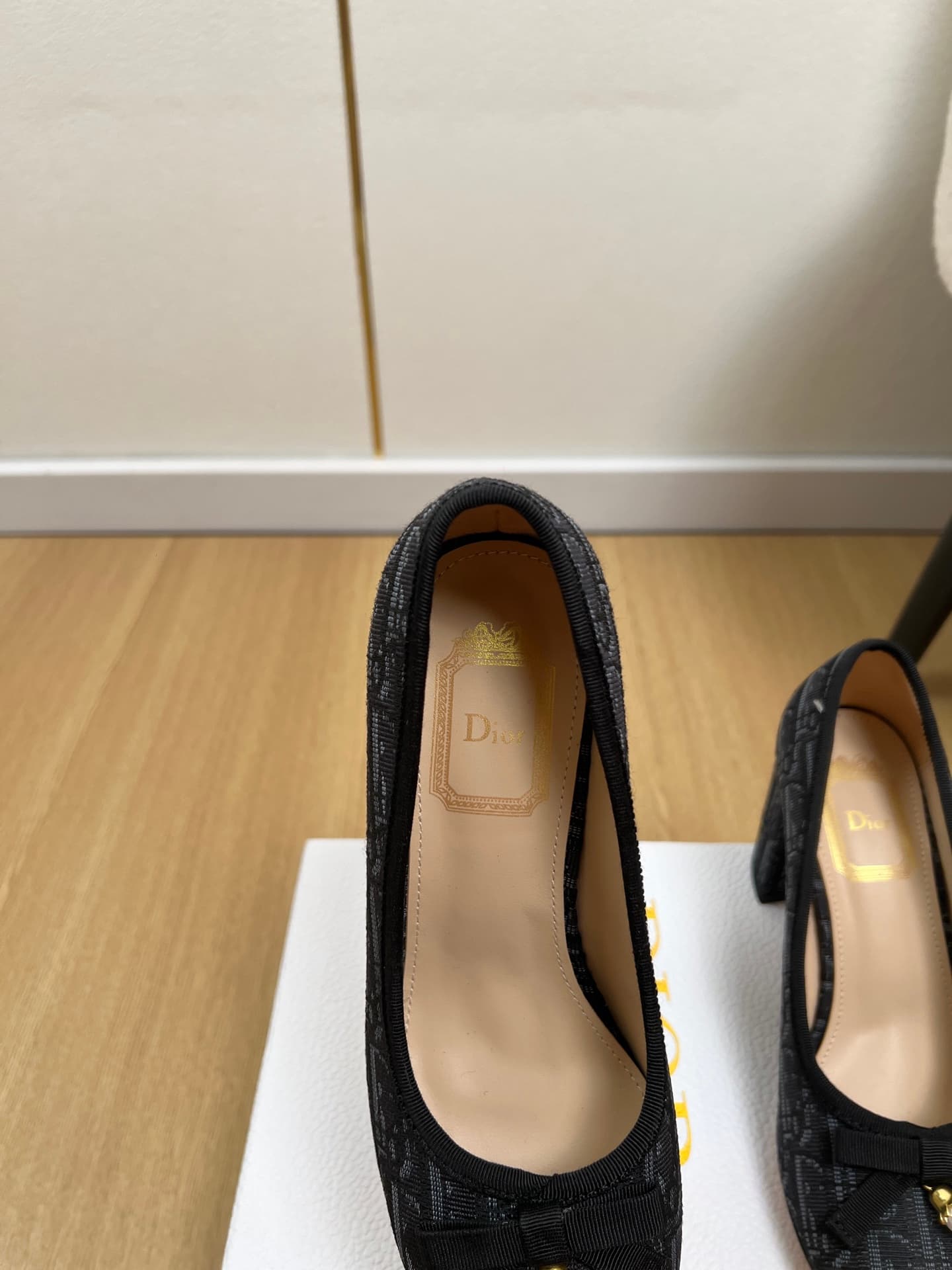 D5863 🍸 Dior | 2026 ˢˢ — image 7