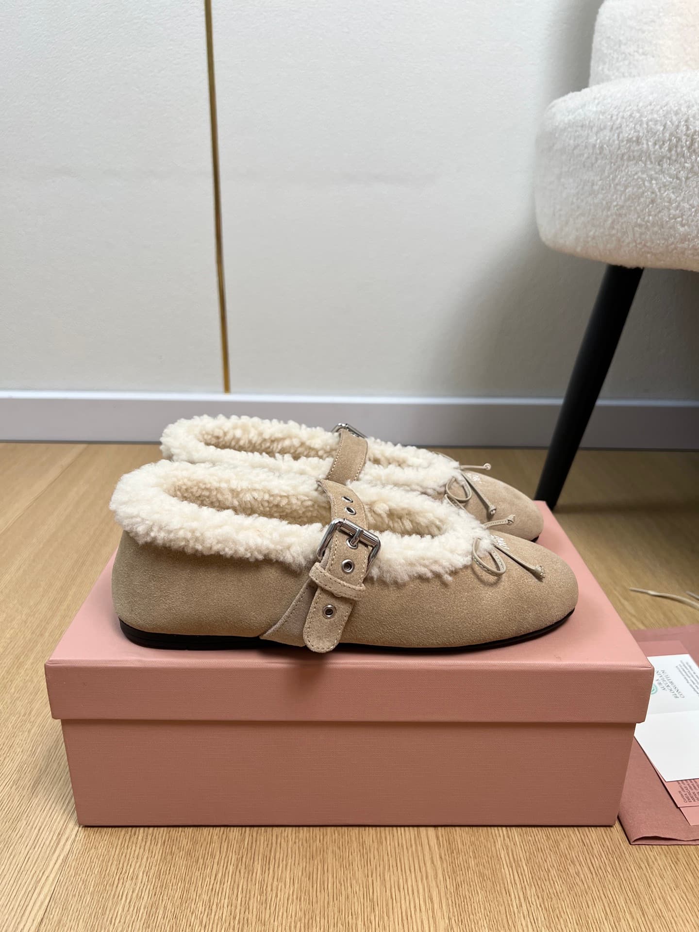 D10562 🍸 MiuMiu缪缪 | 2026ˢˢ — image 2