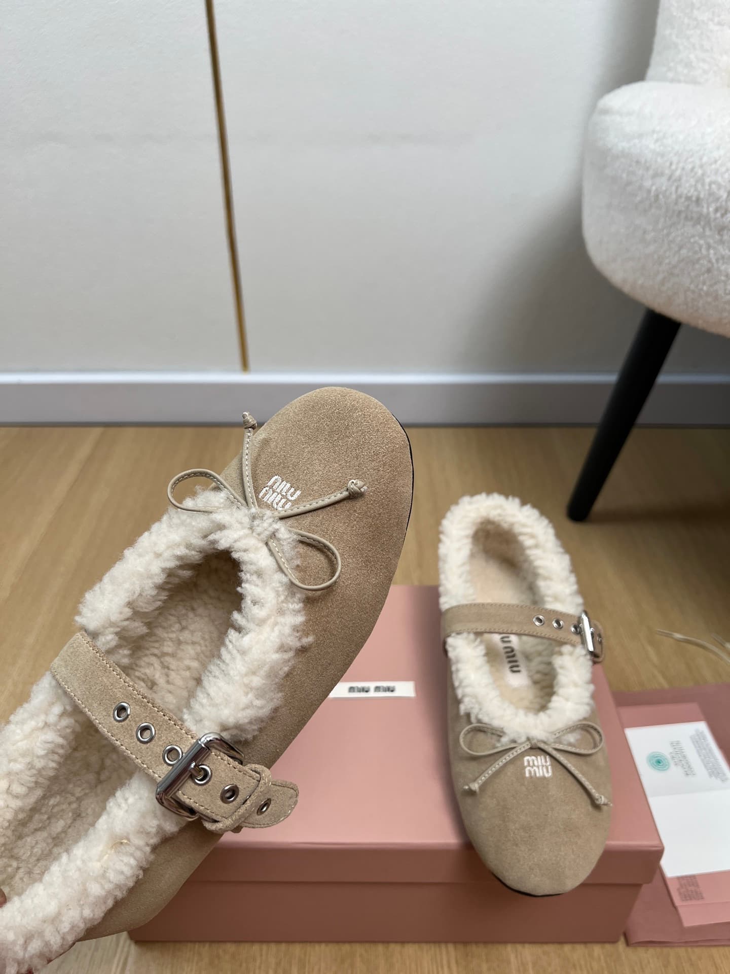D10562 🍸 MiuMiu缪缪 | 2026ˢˢ — image 5