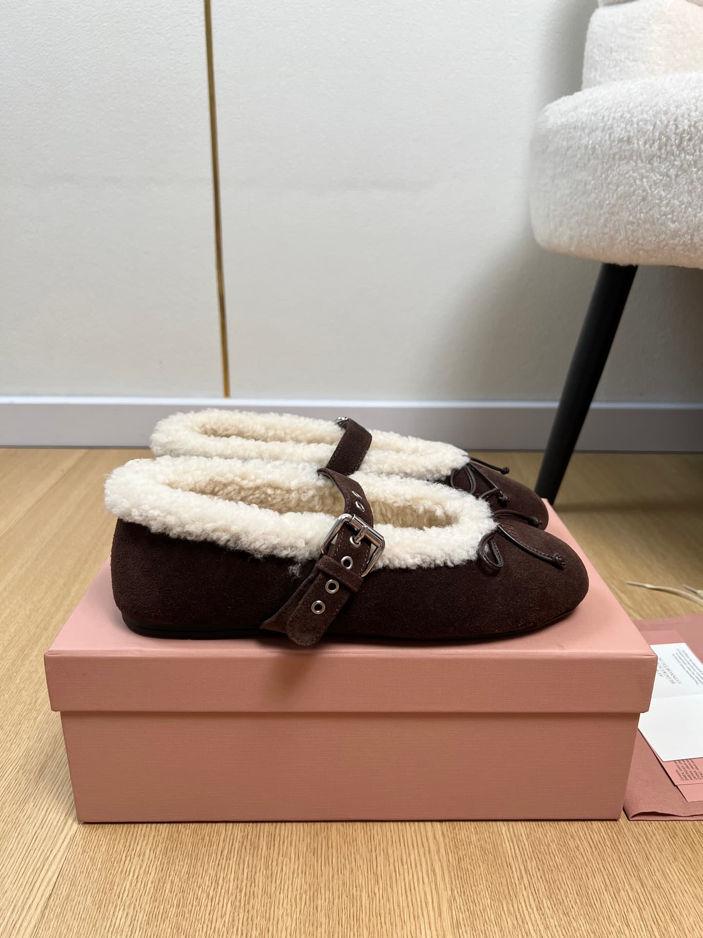D10563 🍸 MiuMiu缪缪 | 2026ˢˢ — image 2