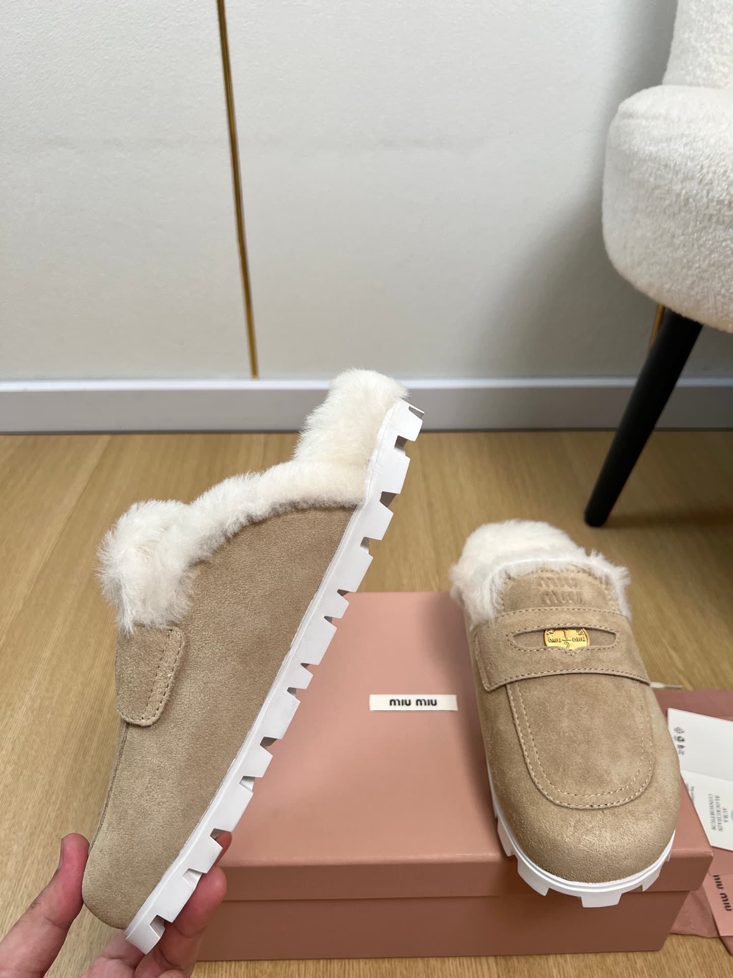 D10559 🍸 MiuMiu缪缪 | 2026ˢˢ — image 6