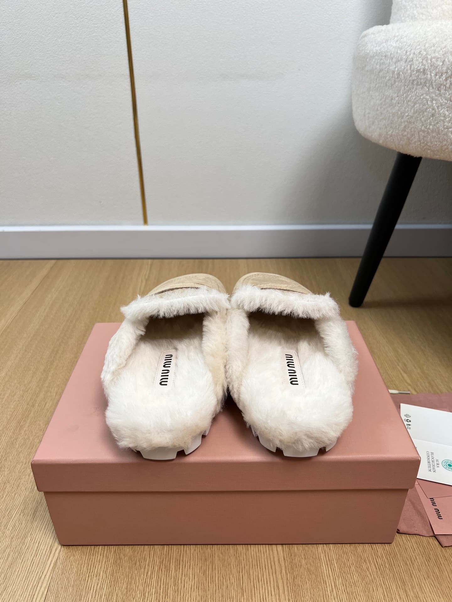 D10559 🍸 MiuMiu缪缪 | 2026ˢˢ — image 8