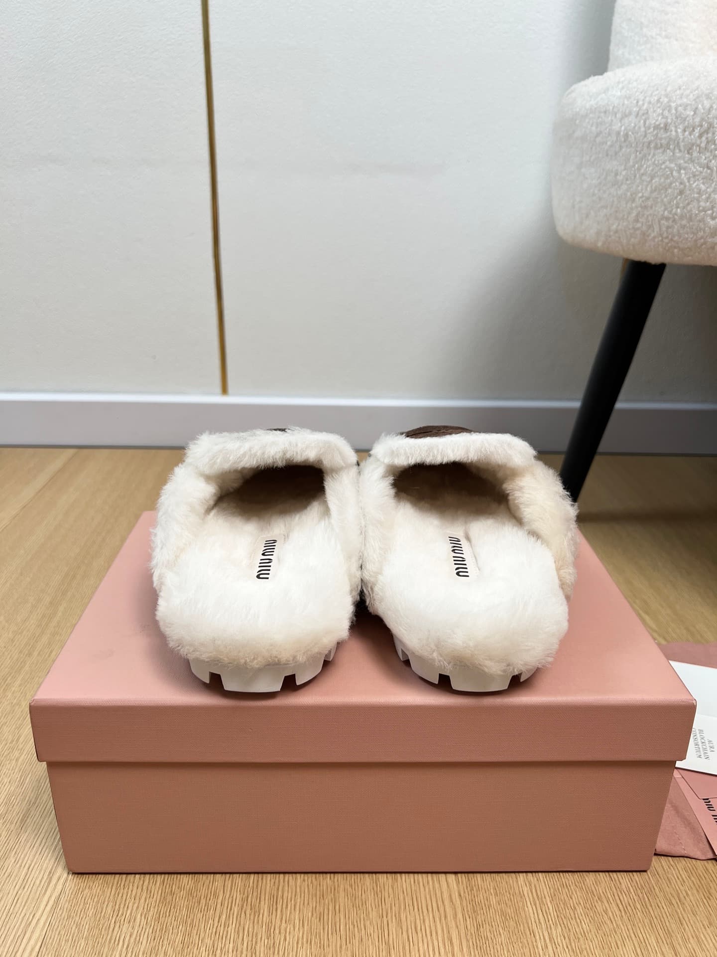 D10558 🍸 MiuMiu缪缪 | 2026ˢˢ — image 8