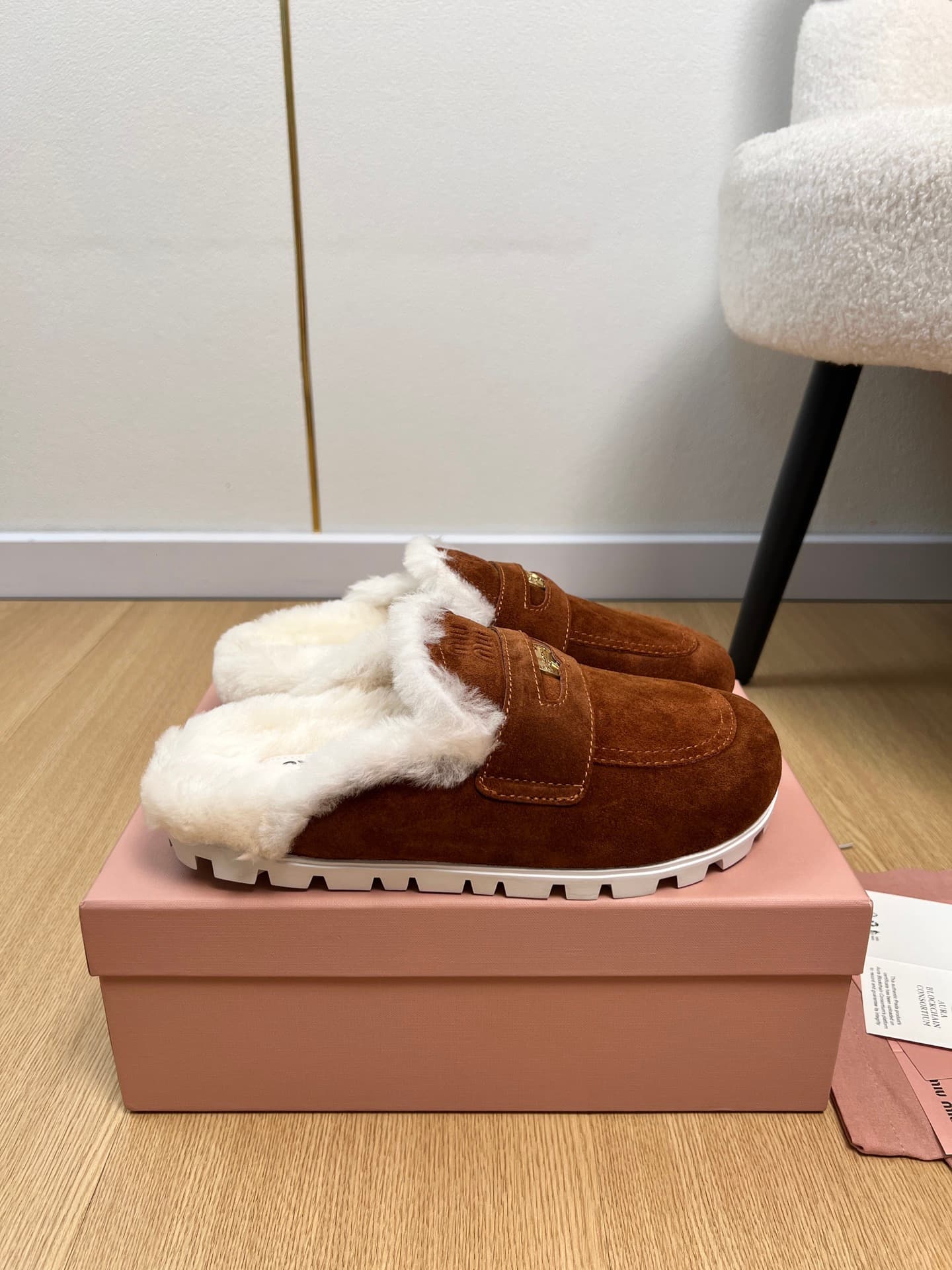 D10557 🍸 MiuMiu缪缪 | 2026ˢˢ — image 2