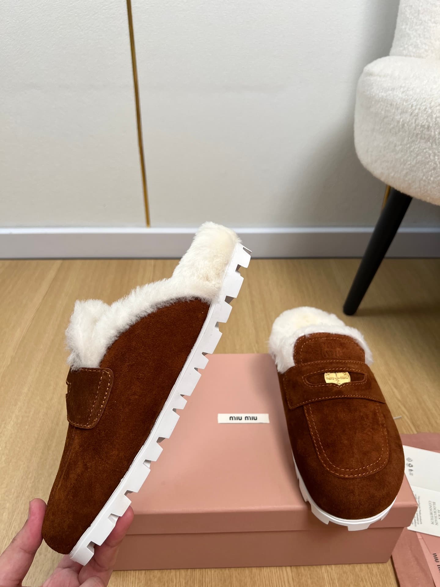 D10557 🍸 MiuMiu缪缪 | 2026ˢˢ — image 6