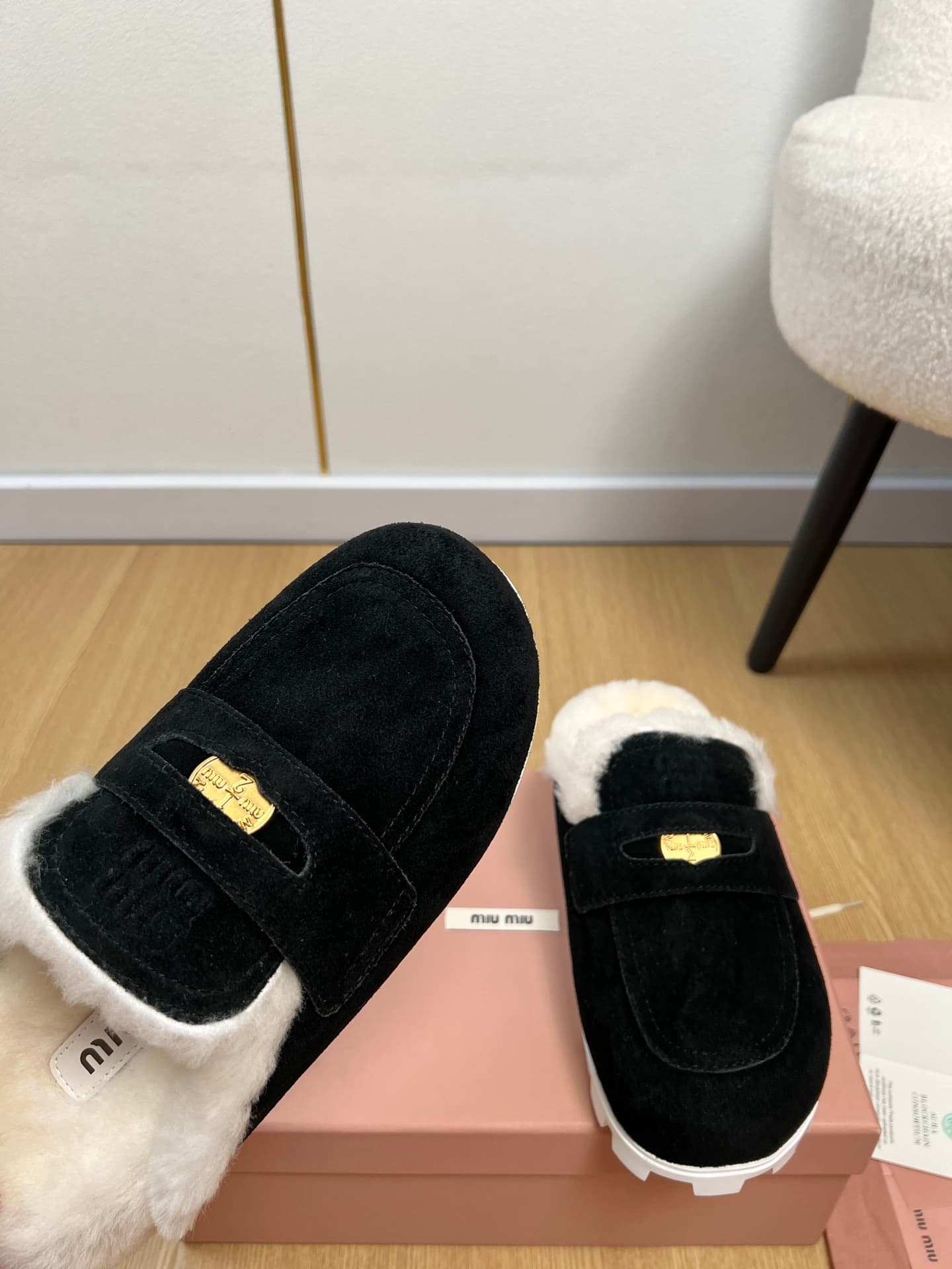 D10556 🍸 MiuMiu缪缪 | 2026ˢˢ — image 5