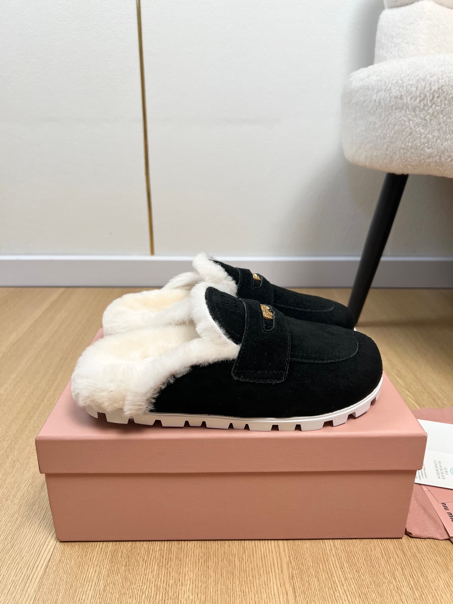 D10556 🍸 MiuMiu缪缪 | 2026ˢˢ — image 2