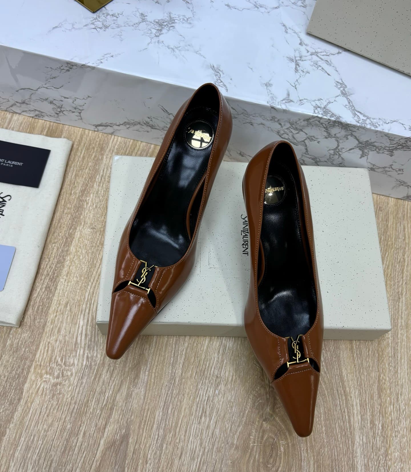 D12338 Saint Laurent fw26 – newly arrived! YSL selects high-quality leather that has been treated through multiple processes, resulting in a soft, silky texture similar to silk. Every pattern is carefully crafted, ensuring a perfect fit while also giving  — image 8