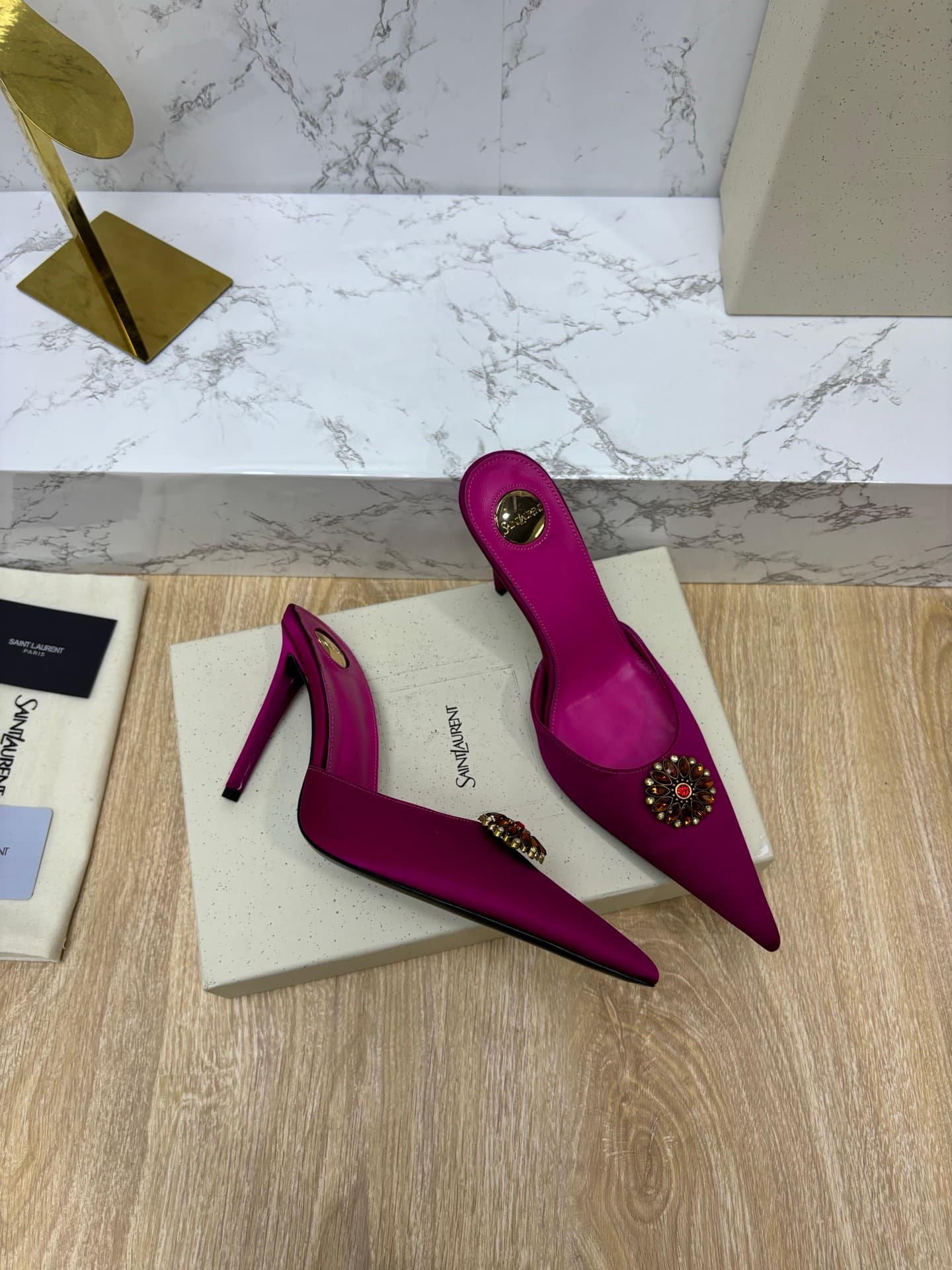 D12341 YSL — image 3