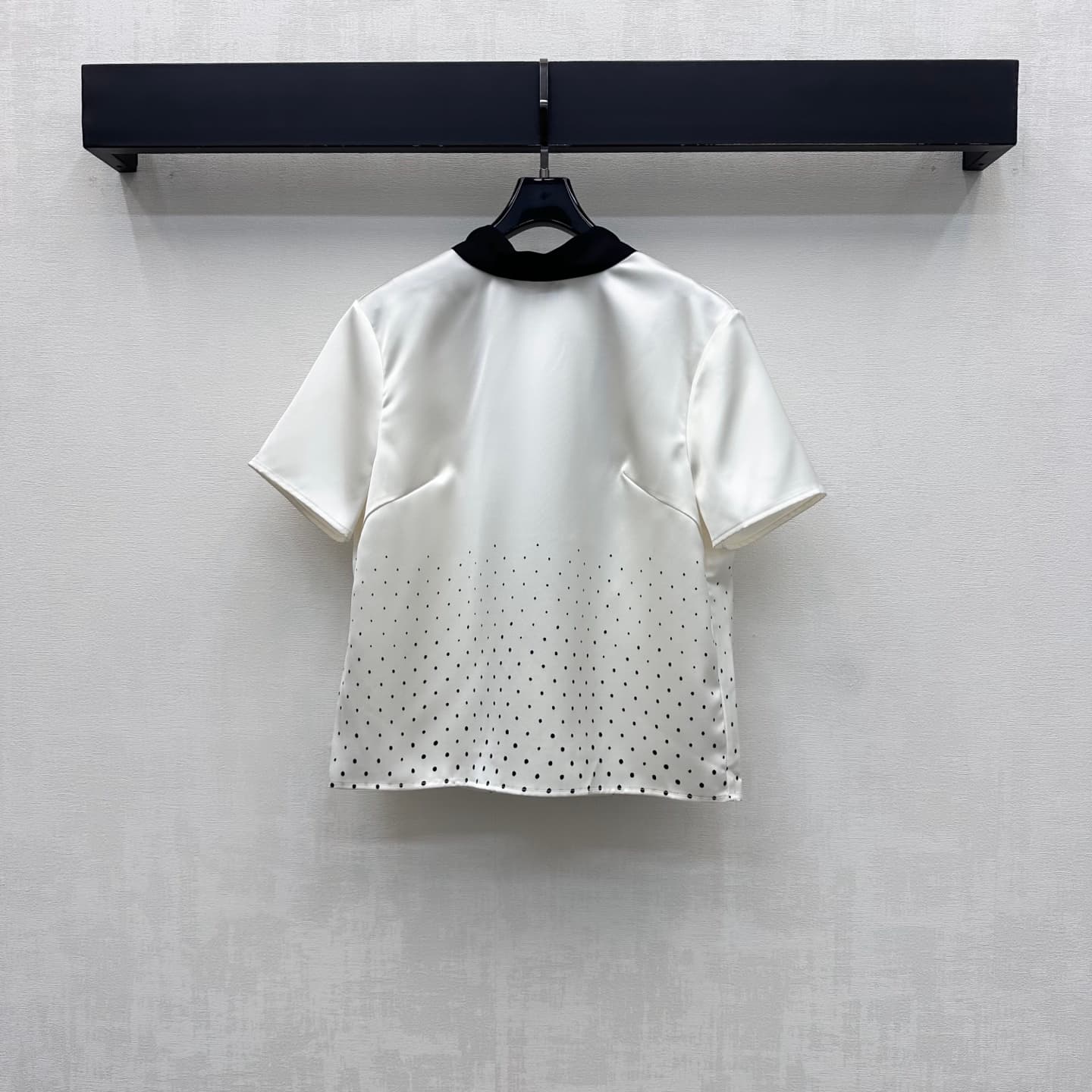 C19516 Dio*2026 new product launched! Vintage/retro tie with gradient polka dots set. Customized YB imported satin material – silky, smooth, and softly flowing. Features matching black and vintage-colored straps at the front and back. Combined with gradie — image 2
