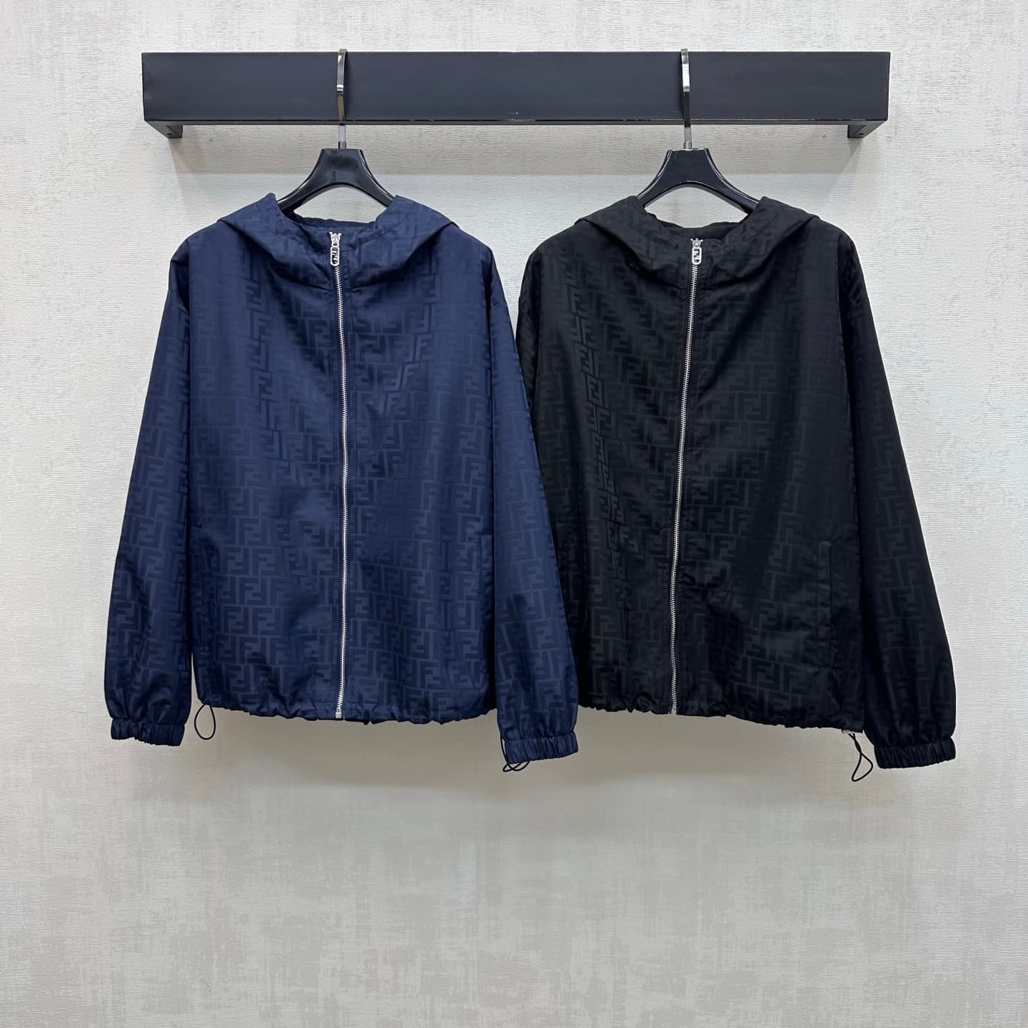 C19542 Fend*2026 new product launched. Full-print patterned hooded jacket. Customized YB imported nylon patterned fabric – smooth, wrinkle-resistant, lightweight and crisp. Features a metal zipper with hood opening design; along with drawstring at the hem — image 8