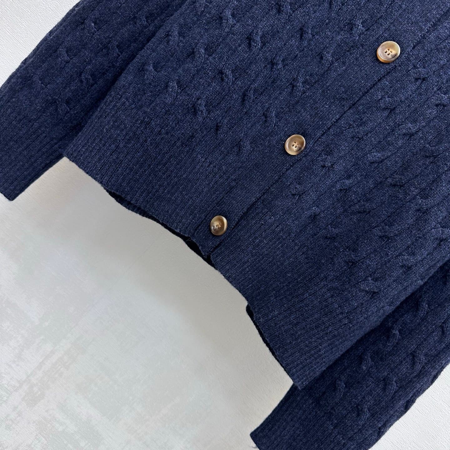 C19546 Ralph Laure*2026 new product launched! Vintage/retro pattern, embroidered knitted cardigan with contrasting stripes. Custom YB imported knitting material – soft and comfortable, warm and breathable. Features a Polo collar with contrasting stripe ed — image 4