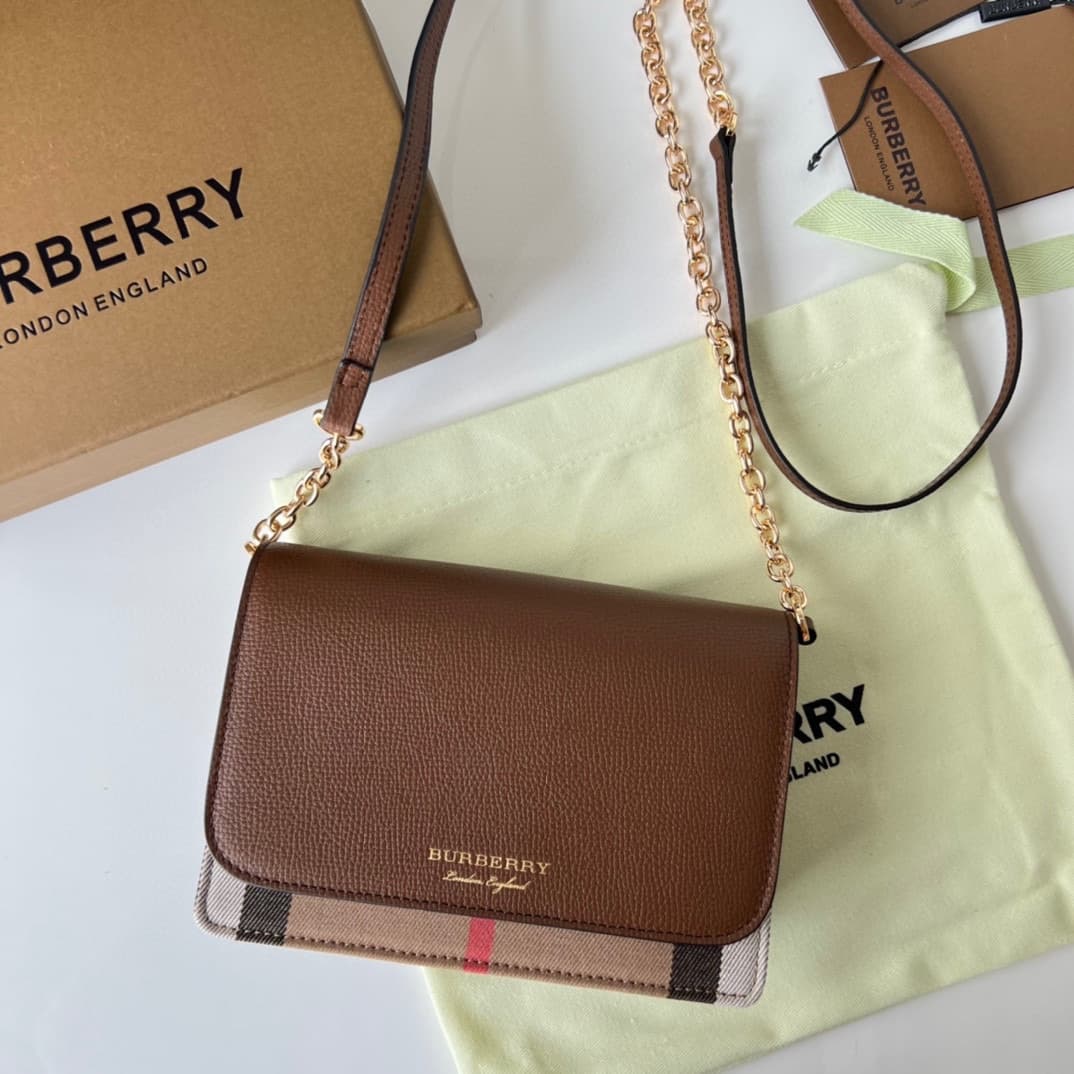 C56 230【Burberry•Burberry】Original design products 🇮🇹～～Dual-purpose shoulder and handbag 🎉👉 The fine [rose] soft imported calfskin material combined with checkered fabric, golden hardware accessories, 👍 Quality equivalent to that of a retail store, precis — image 3