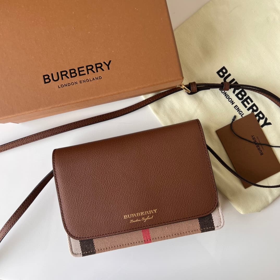 C57 240【Burberry•Burberry! Belt style!～～Dual-purpose shoulder bag and handbag 🎉👉 The fine [rose] soft imported calfskin fabric paired with check pattern material, golden hardware details, 👍 quality similar to that of a department store, exquisite craftsma — image 2