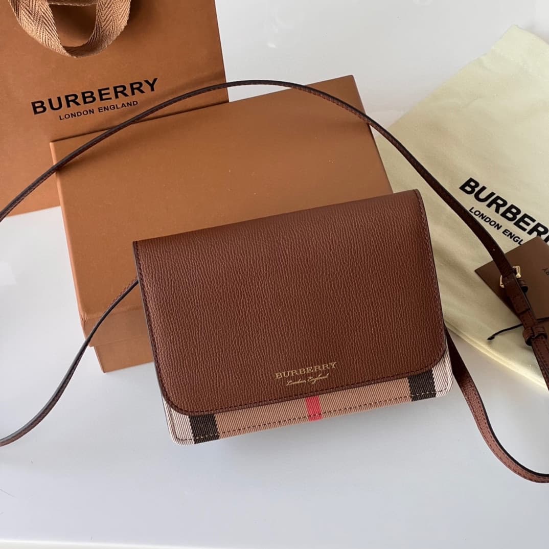C57 240【Burberry•Burberry! Belt style!～～Dual-purpose shoulder bag and handbag 🎉👉 The fine [rose] soft imported calfskin fabric paired with check pattern material, golden hardware details, 👍 quality similar to that of a department store, exquisite craftsma — image 1