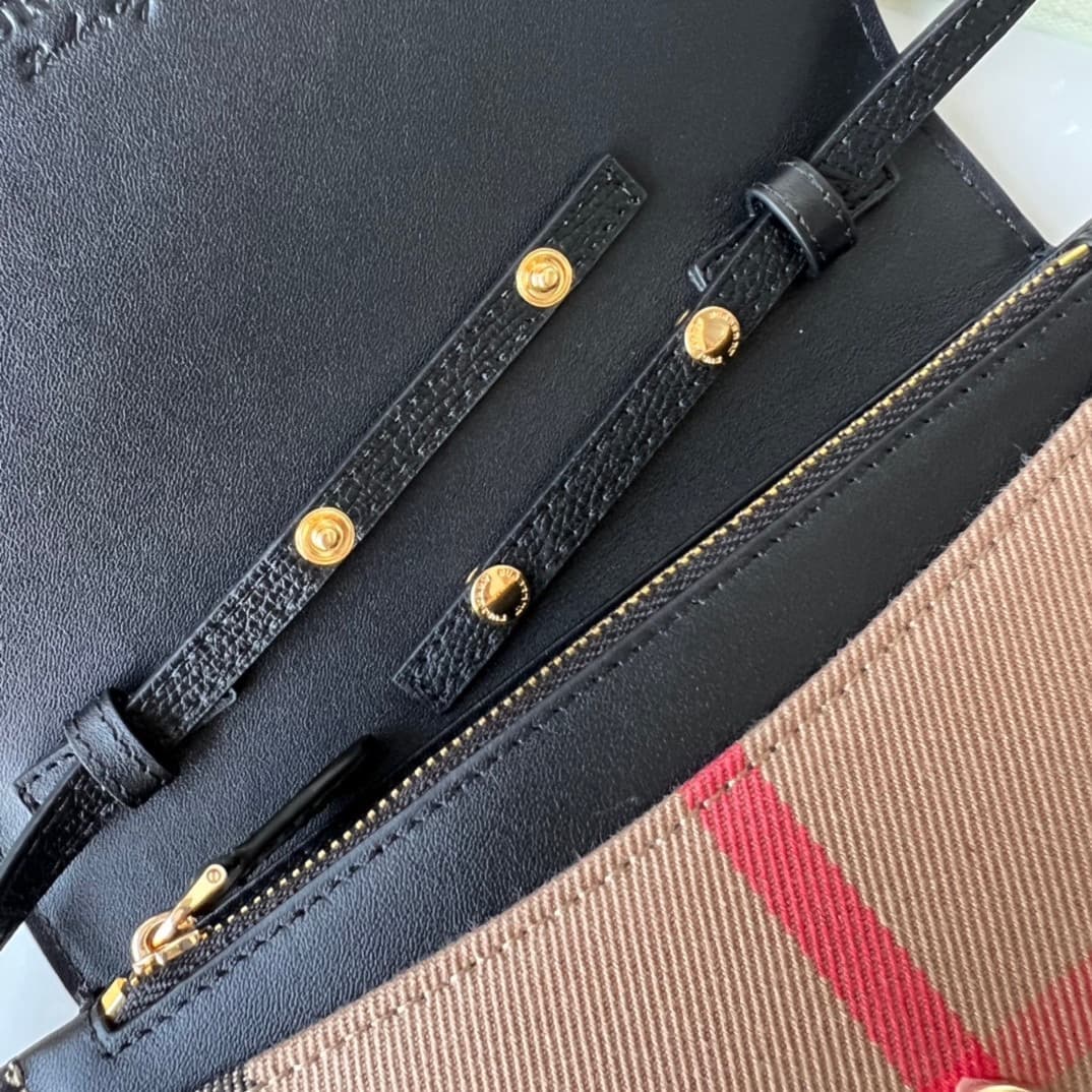 C58 240【Burberry•Burberry! Belt style!～～Dual-purpose bag for shoulder and hand use🎉👉 The fine [rose] soft imported calfskin material combined with checkered fabric, golden hardware accessories, 👍 quality equivalent to that of a storefront product, precise — image 8