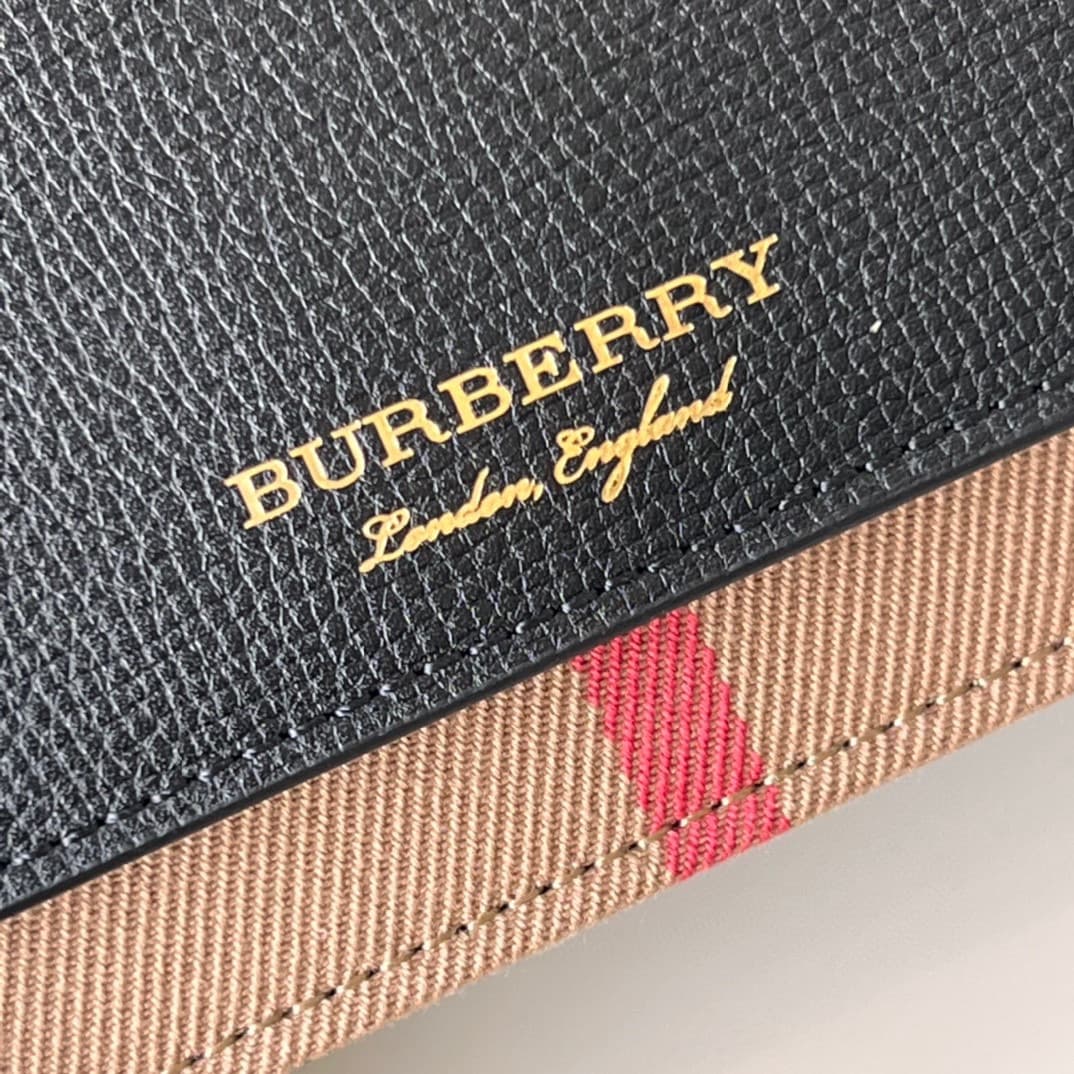 C58 240【Burberry•Burberry! Belt style!～～Dual-purpose bag for shoulder and hand use🎉👉 The fine [rose] soft imported calfskin material combined with checkered fabric, golden hardware accessories, 👍 quality equivalent to that of a storefront product, precise — image 5