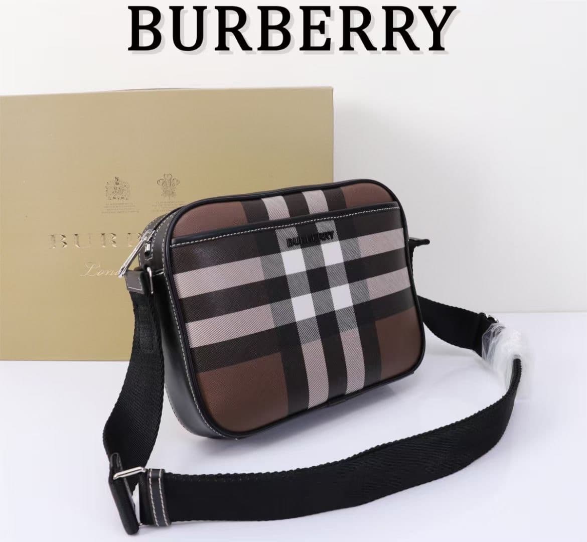 C78 The exquisite crossbody backpack is made from Burberry plaid patterns and smooth leather material. — image 3