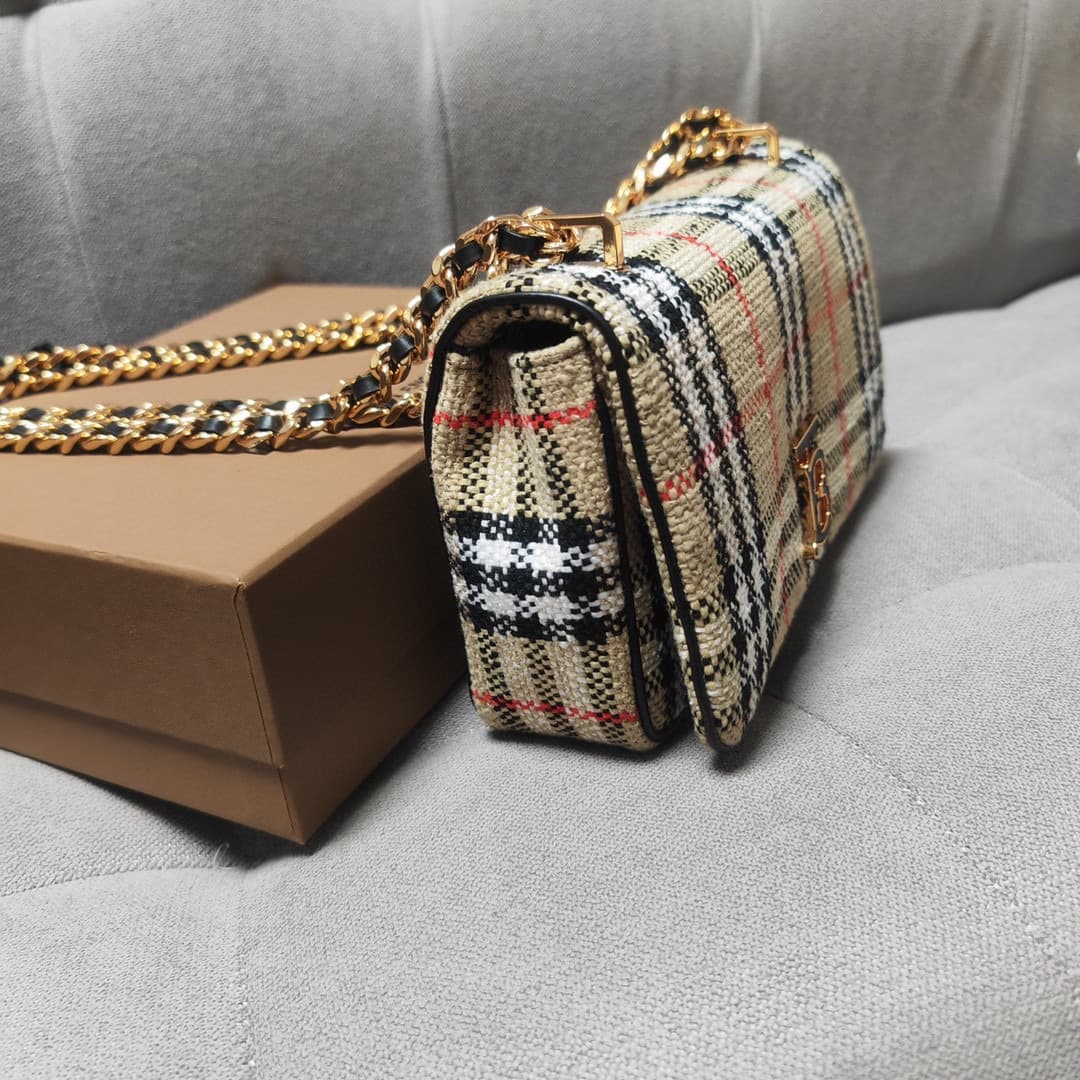 C51 Burberry plaid woolen coat Lola — image 4