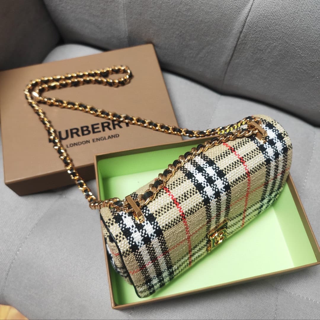 C51 Burberry plaid woolen coat Lola — image 2