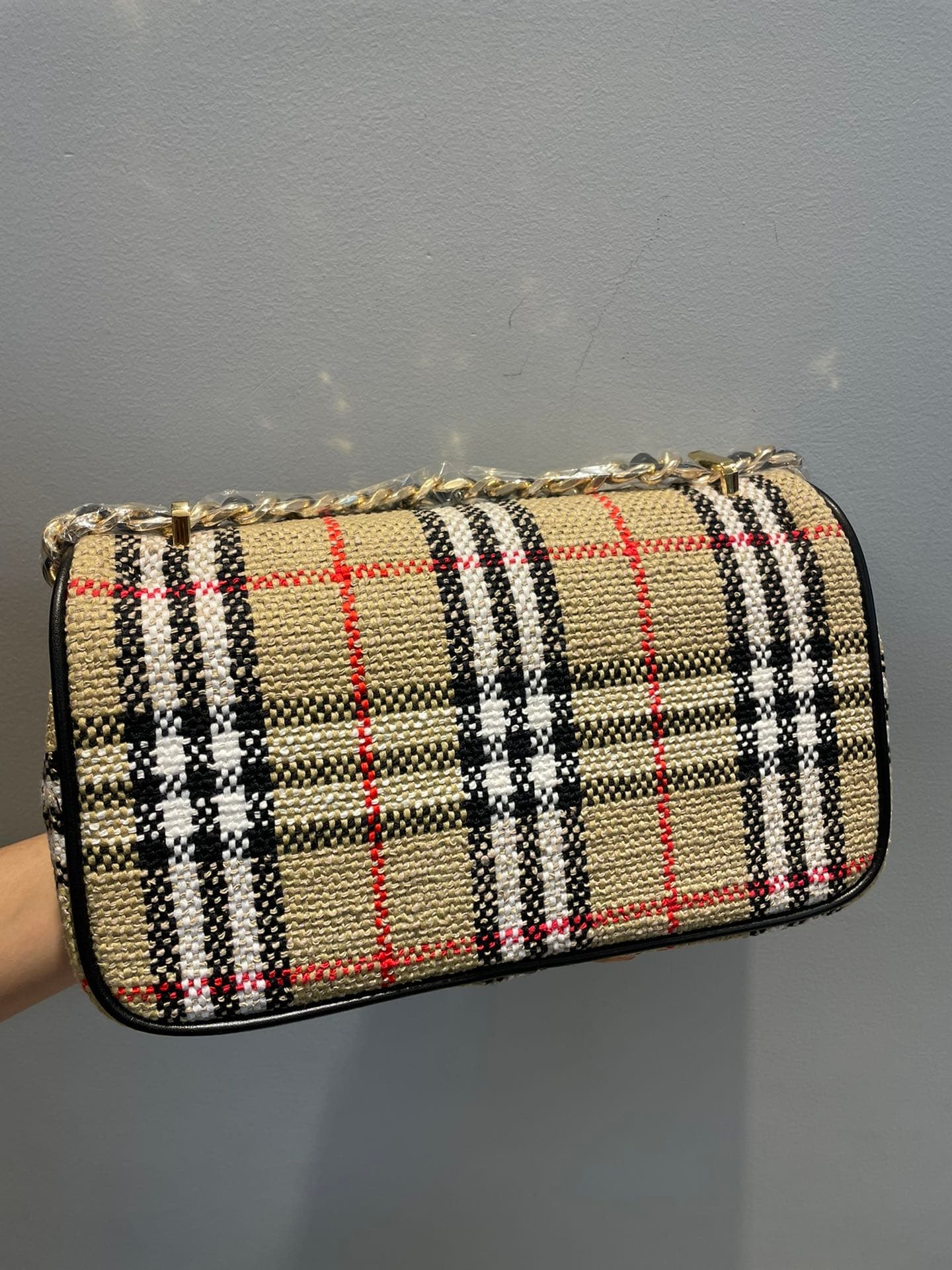 C52 Burberry plaid woolen coat Lola — image 4