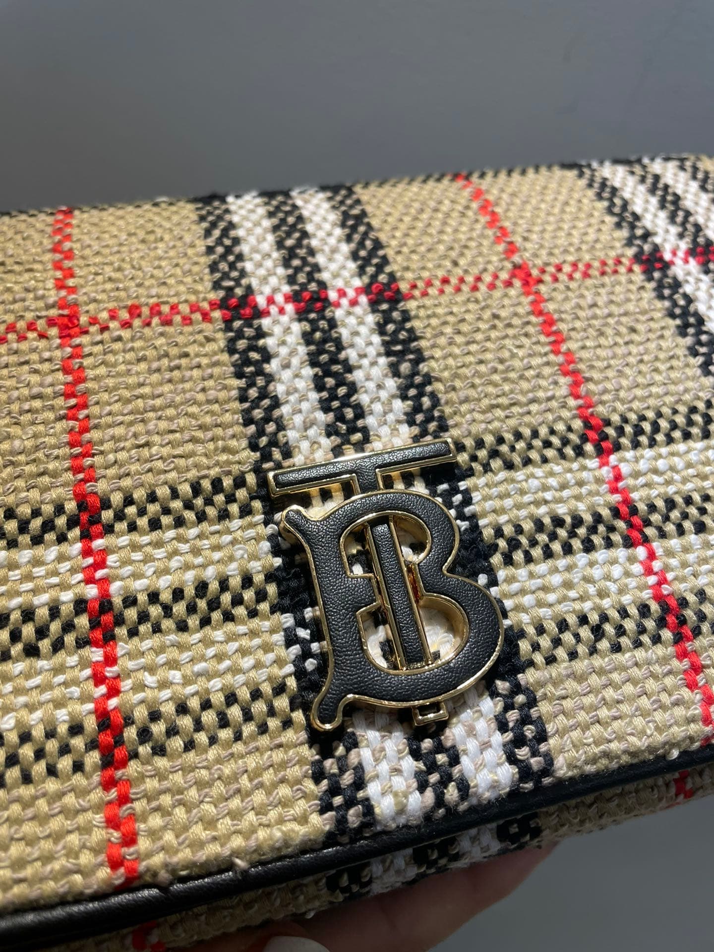 C52 Burberry plaid woolen coat Lola — image 3