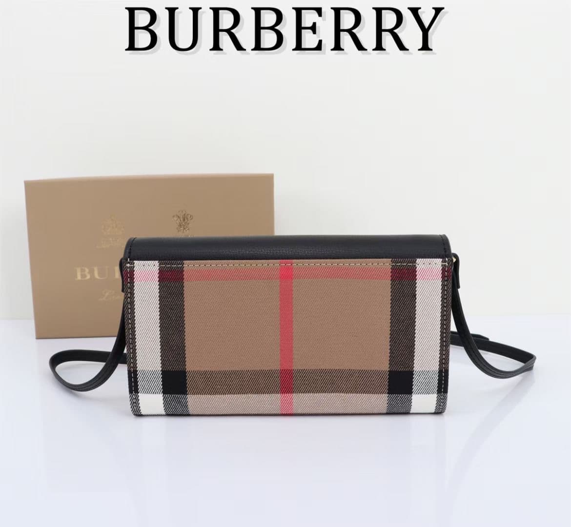 C62 🔥🔥🔥 Produced by Burberry Original Collection 🇮🇹～～A shoulder and handbag hybrid 🎉👉 The imported small cowhide material is soft and fine; it’s covered with checkered fabric, with golden hardware details. 👍 It has the quality and precise craftsmanship of — image 3