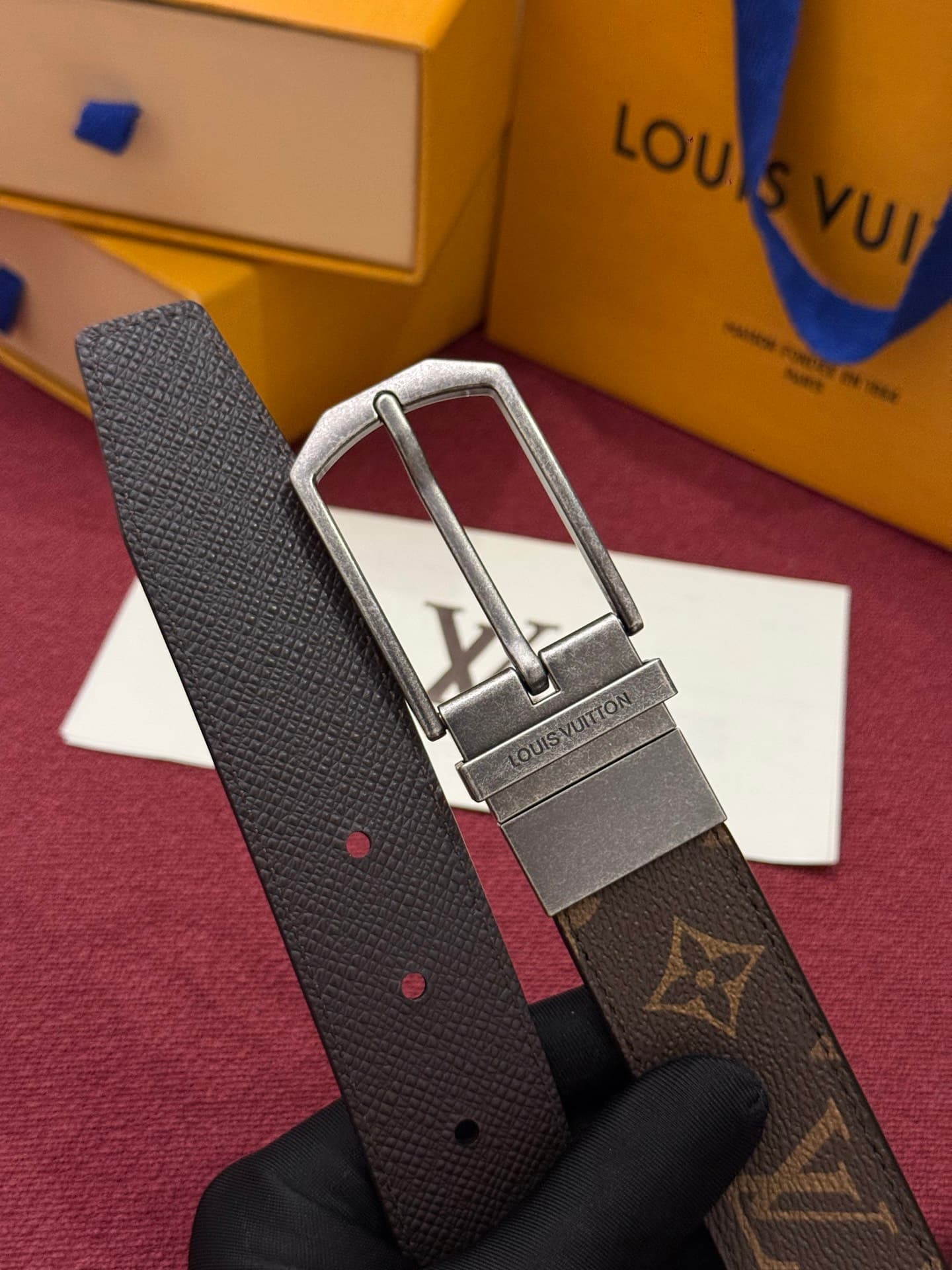 C32957 This Slender double-sided belt features Monogram-coated canvas and leather, along with intricate buckles and metal bands bearing the Louis Vuitton logo. — image 2