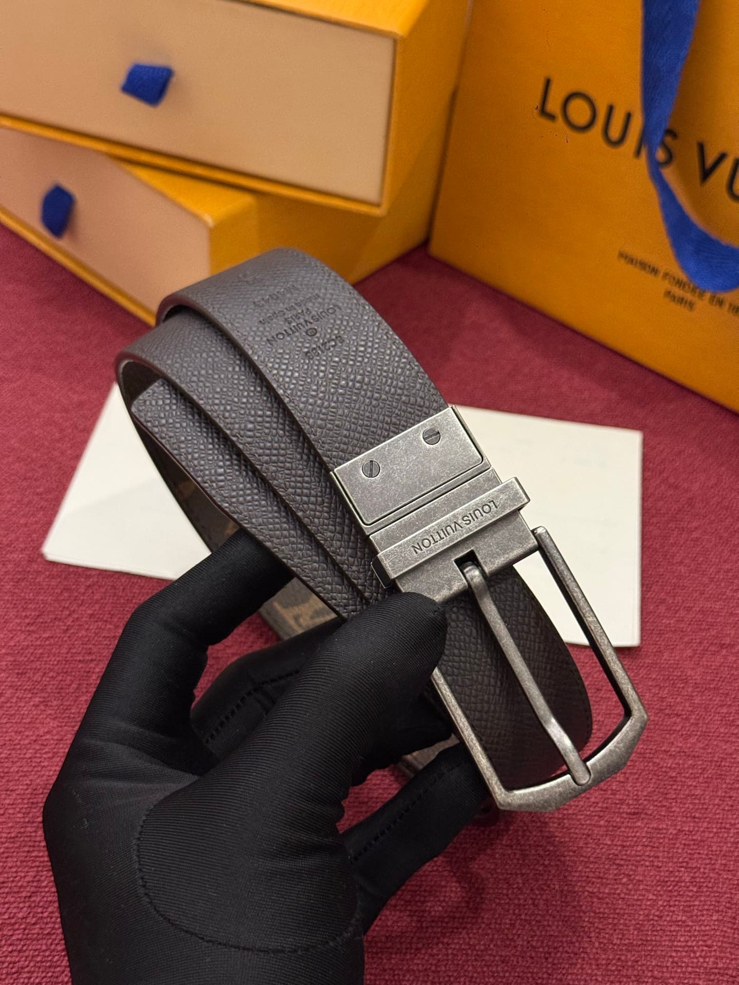C32957 This Slender double-sided belt features Monogram-coated canvas and leather, along with intricate buckles and metal bands bearing the Louis Vuitton logo. — image 6