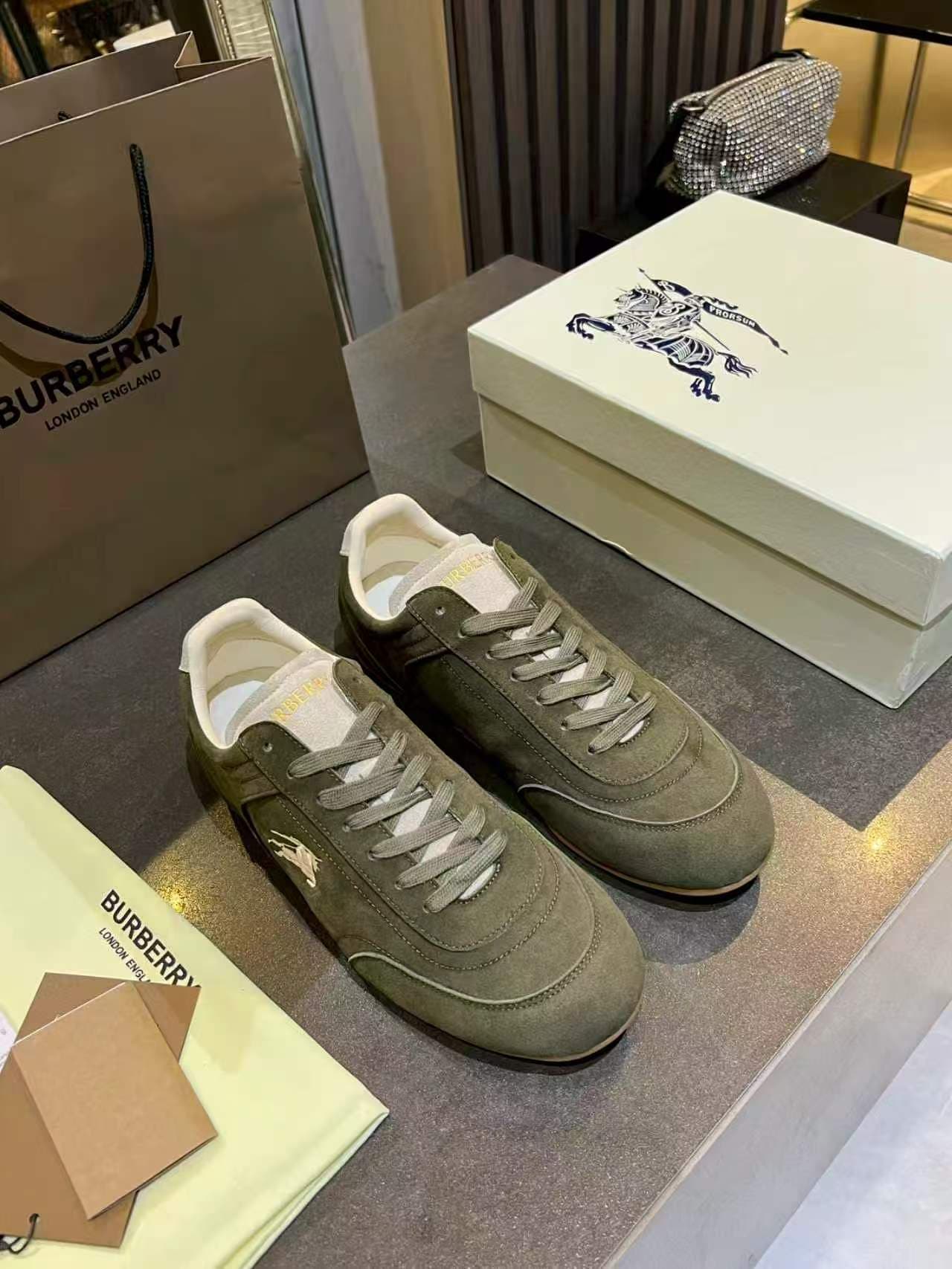 D3144 BURBERRY — image 6