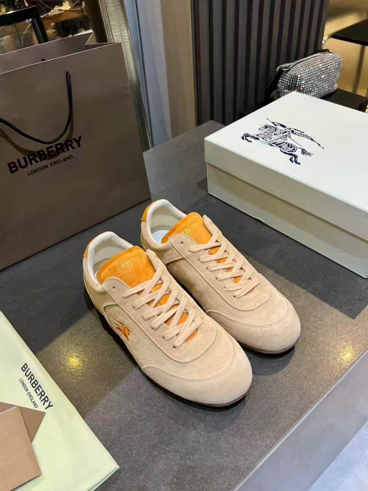 D3144 BURBERRY — image 2