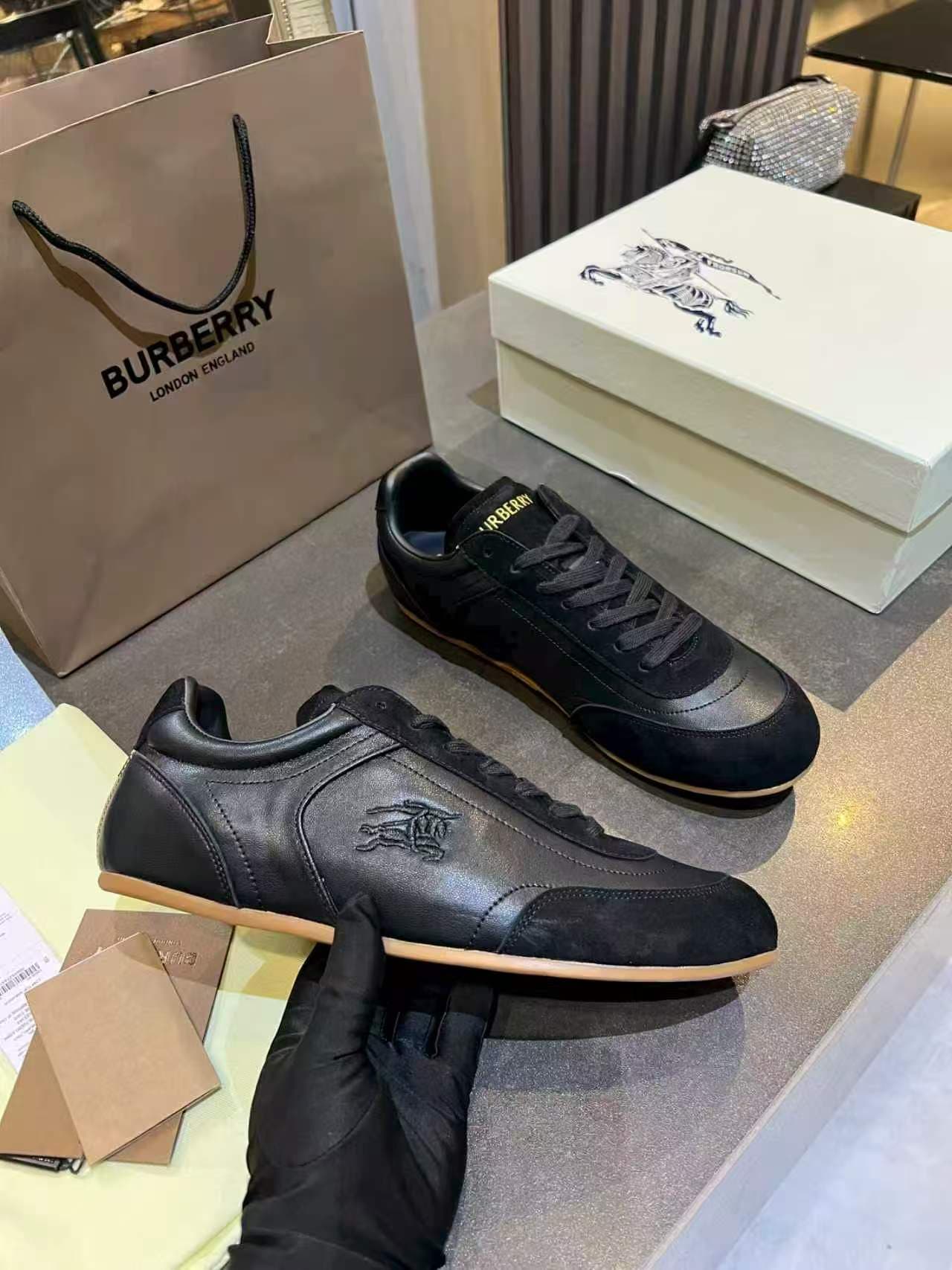 D3145 BURBERRY — image 7