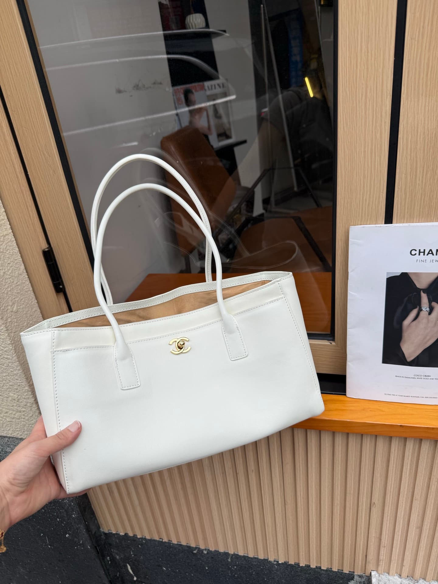 C3196 💰230.6976 Pure white, ready for shipment — image 1