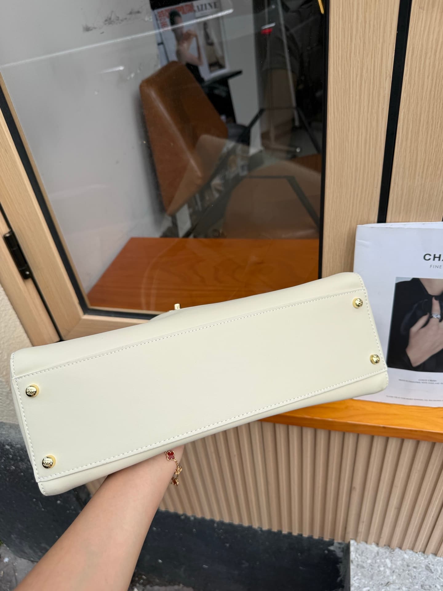 C3197 💰230.6976 Ivory color, ready for shipment — image 8