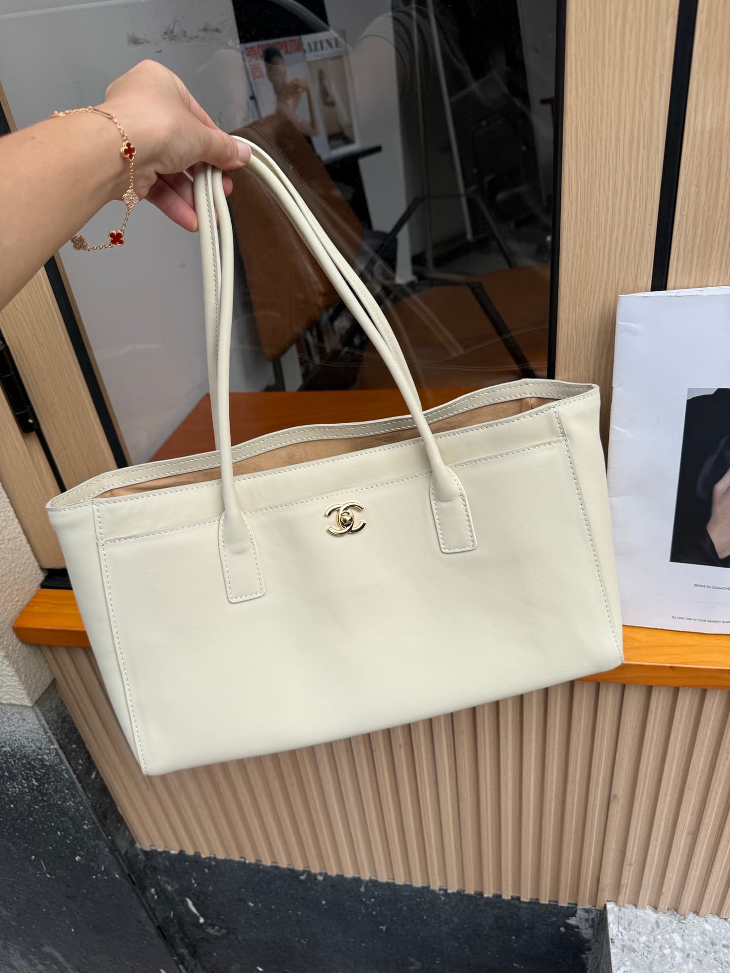 C3197 💰230.6976 Ivory color, ready for shipment — image 2