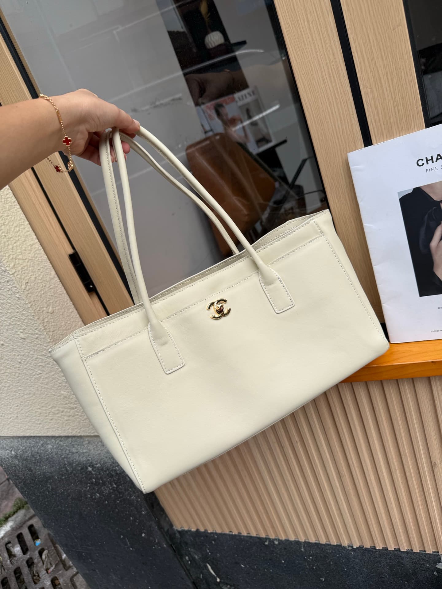 C3197 💰230.6976 Ivory color, ready for shipment — image 4