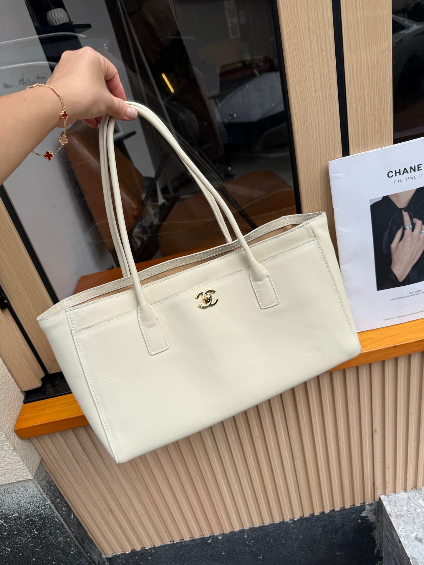 C3197 💰230.6976 Ivory color, ready for shipment — image 3
